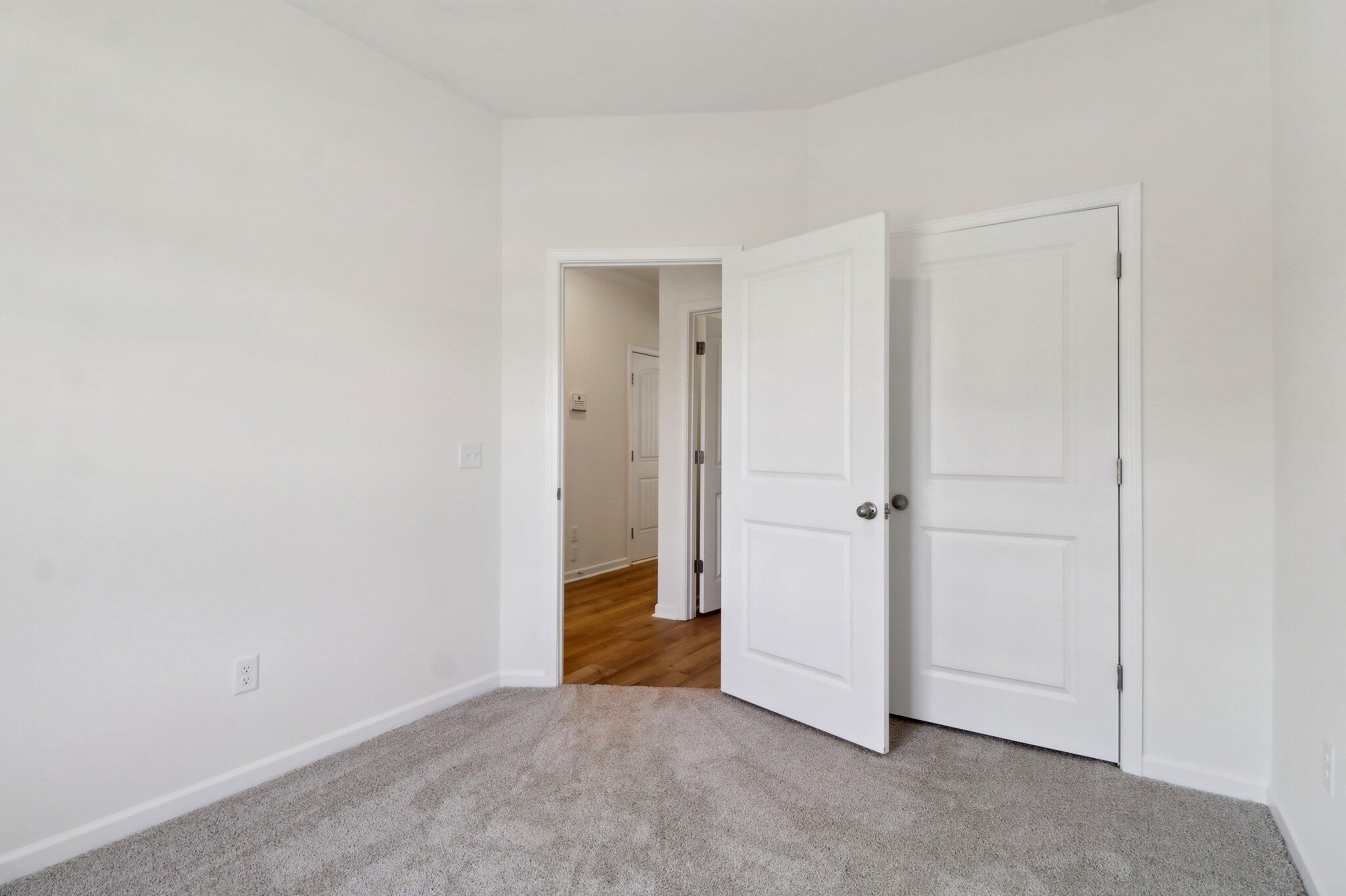 18-web-or-mls-Flat Coat Ln-012 (1)