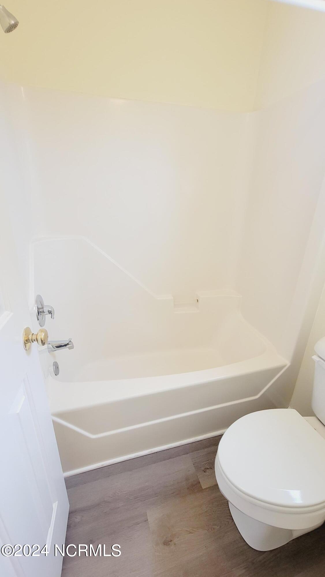 100548777 | Photo 14