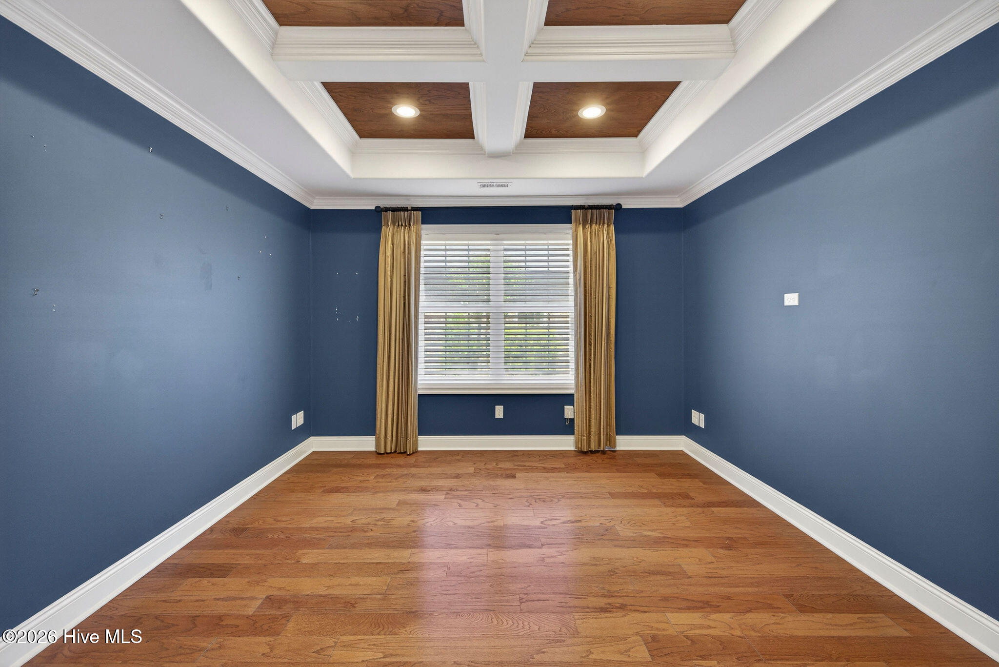 100566278 | Photo 21