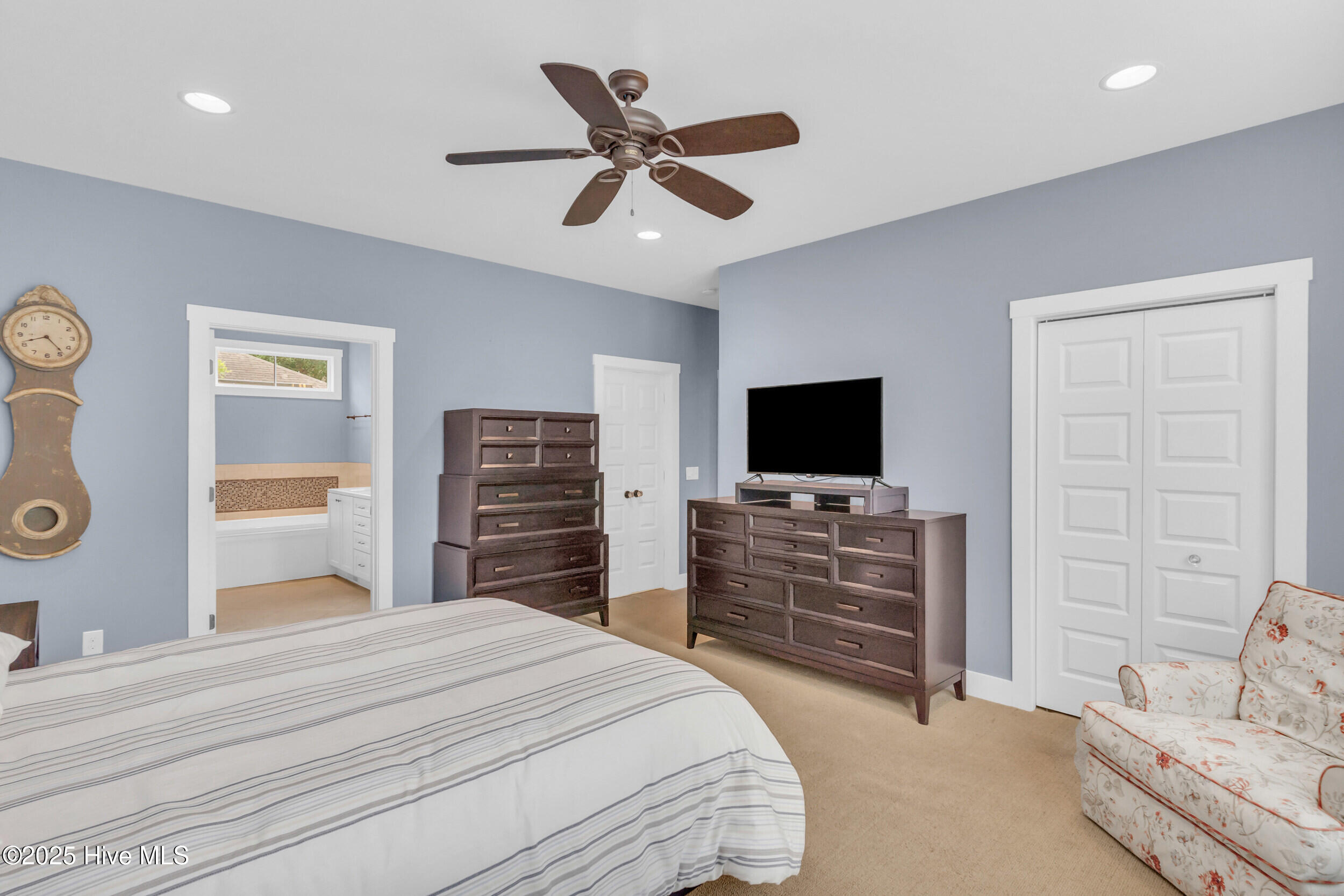 100516979 | Photo 21