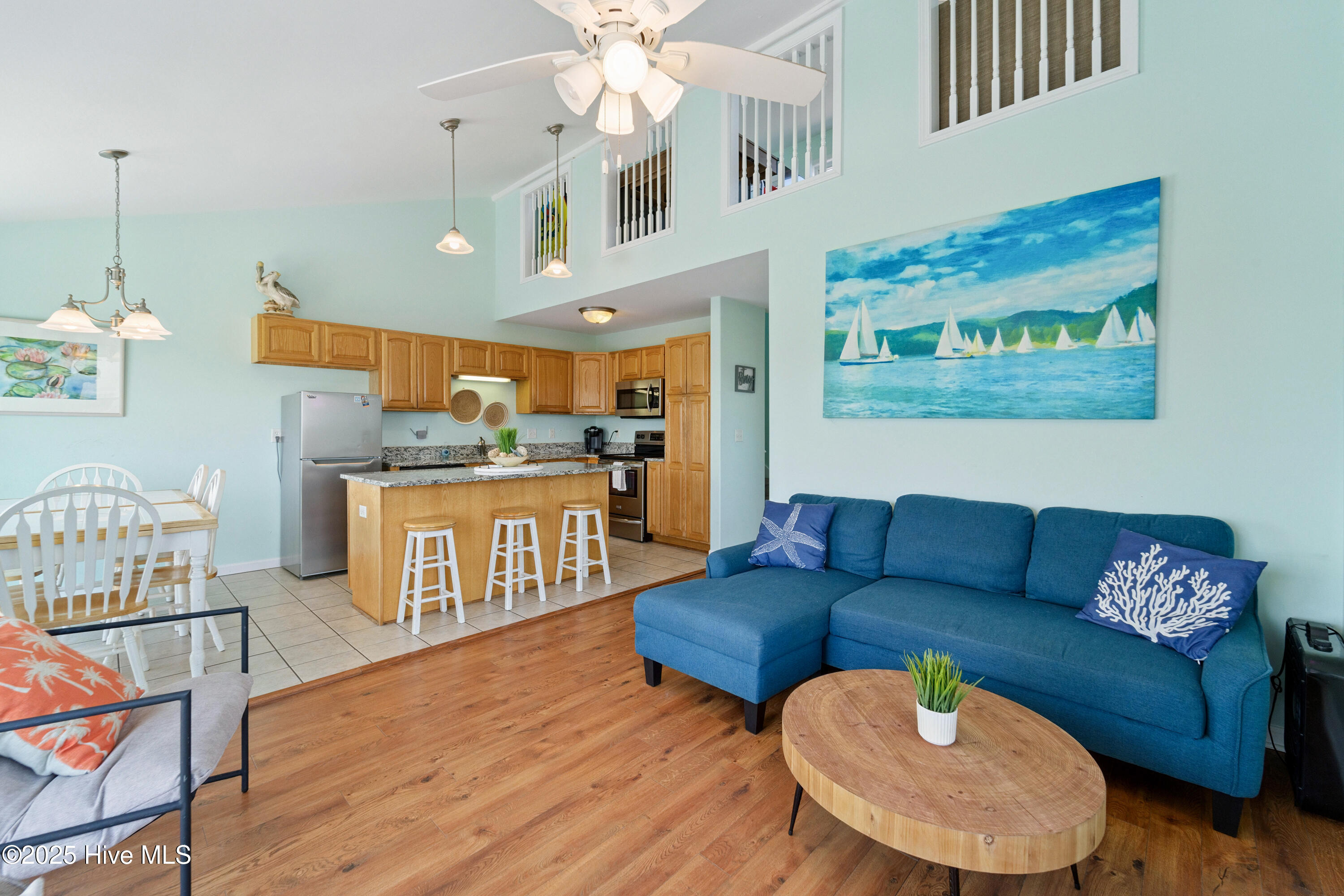 100533814 | Photo 54