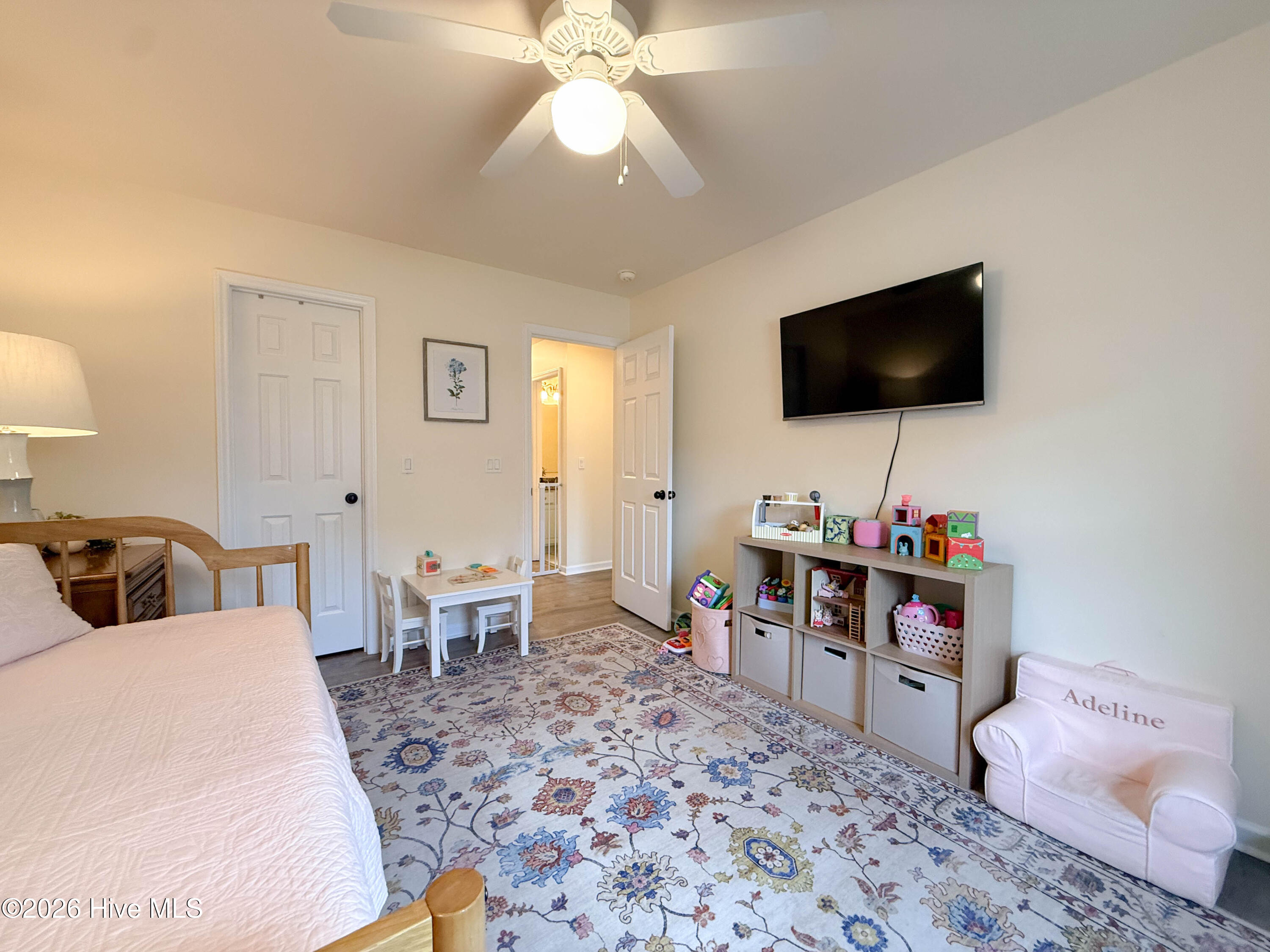 100559708 | Photo 64