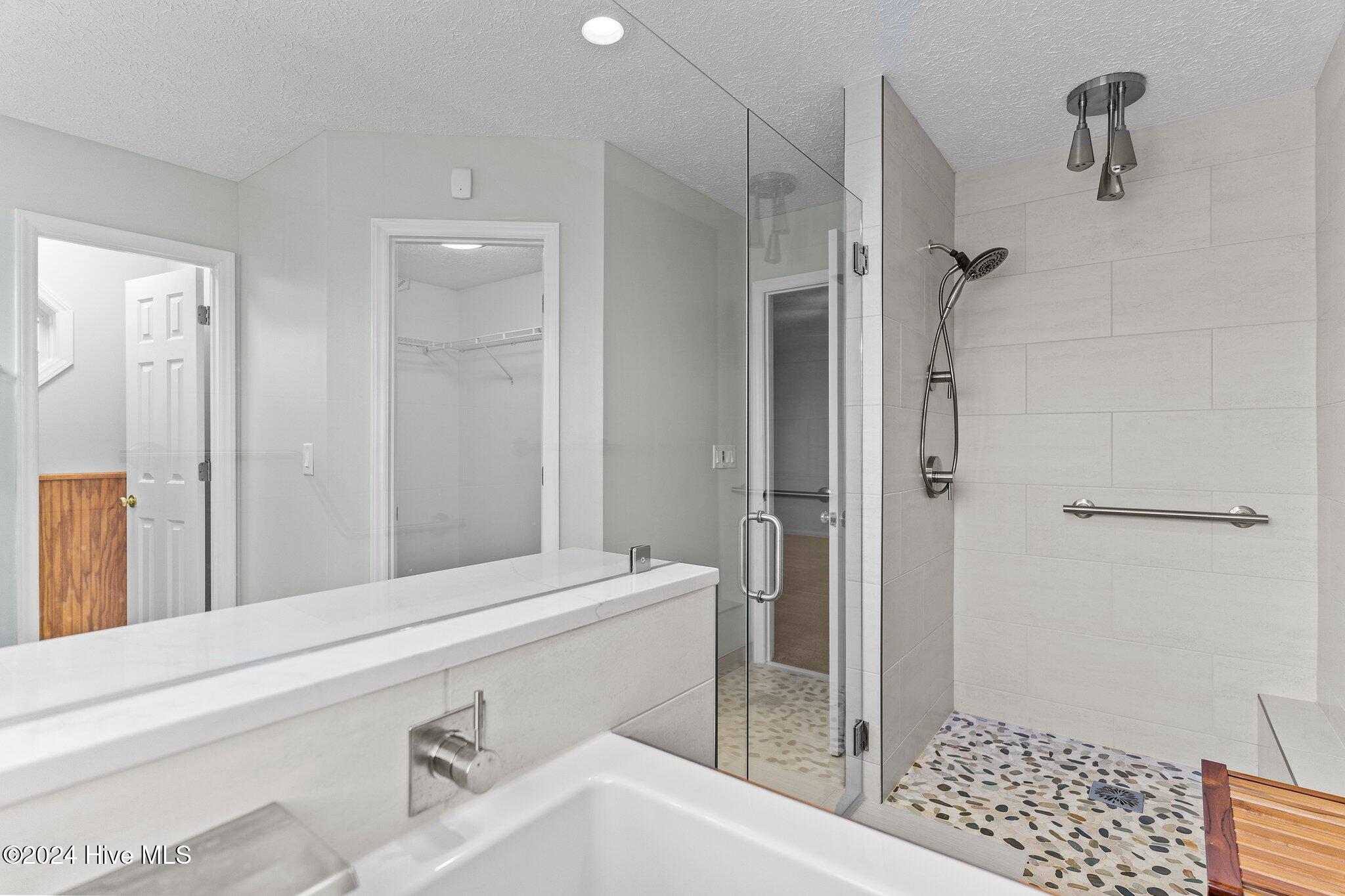 100474458 | Photo 19