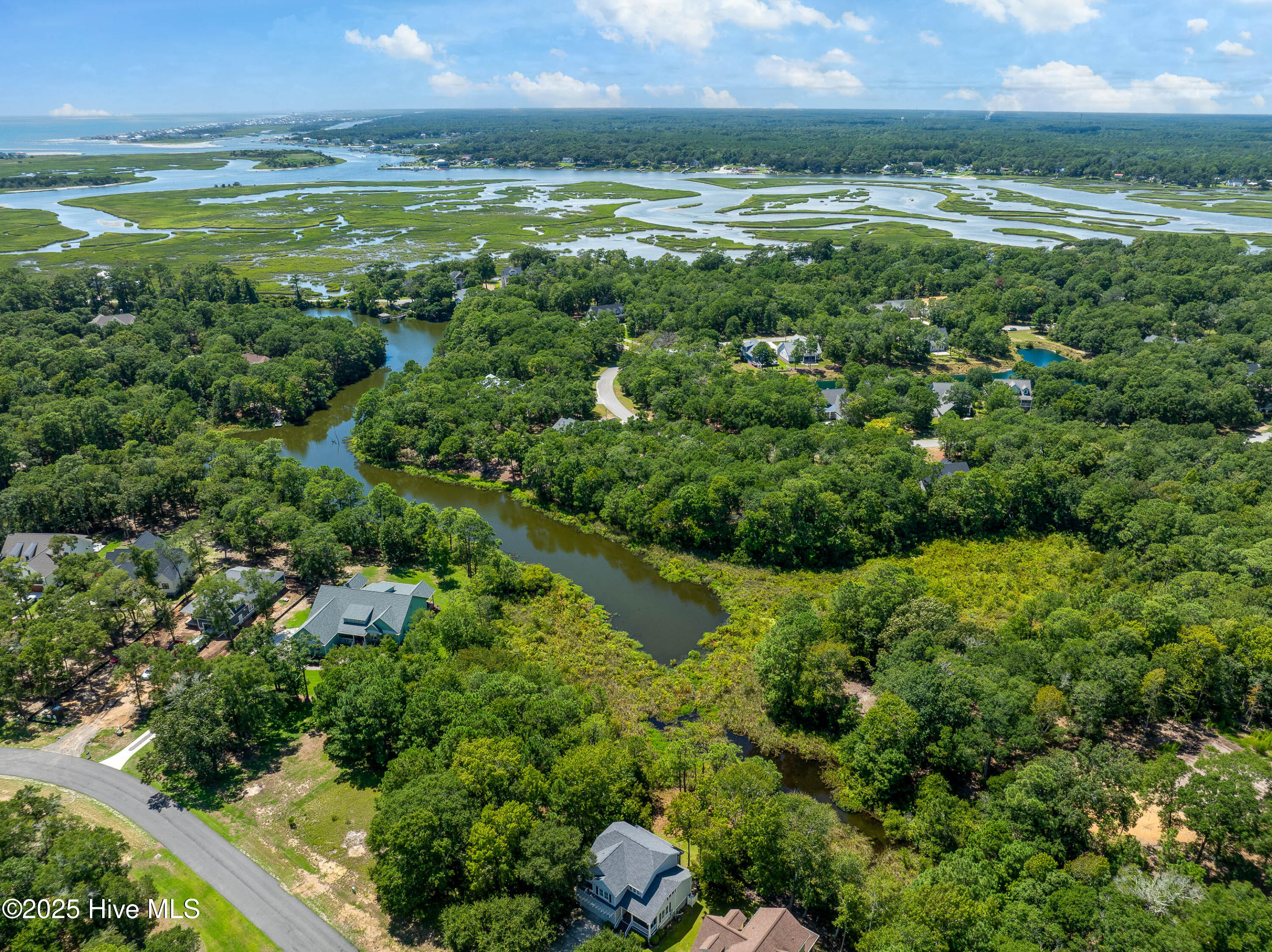 100520830 | Photo 63