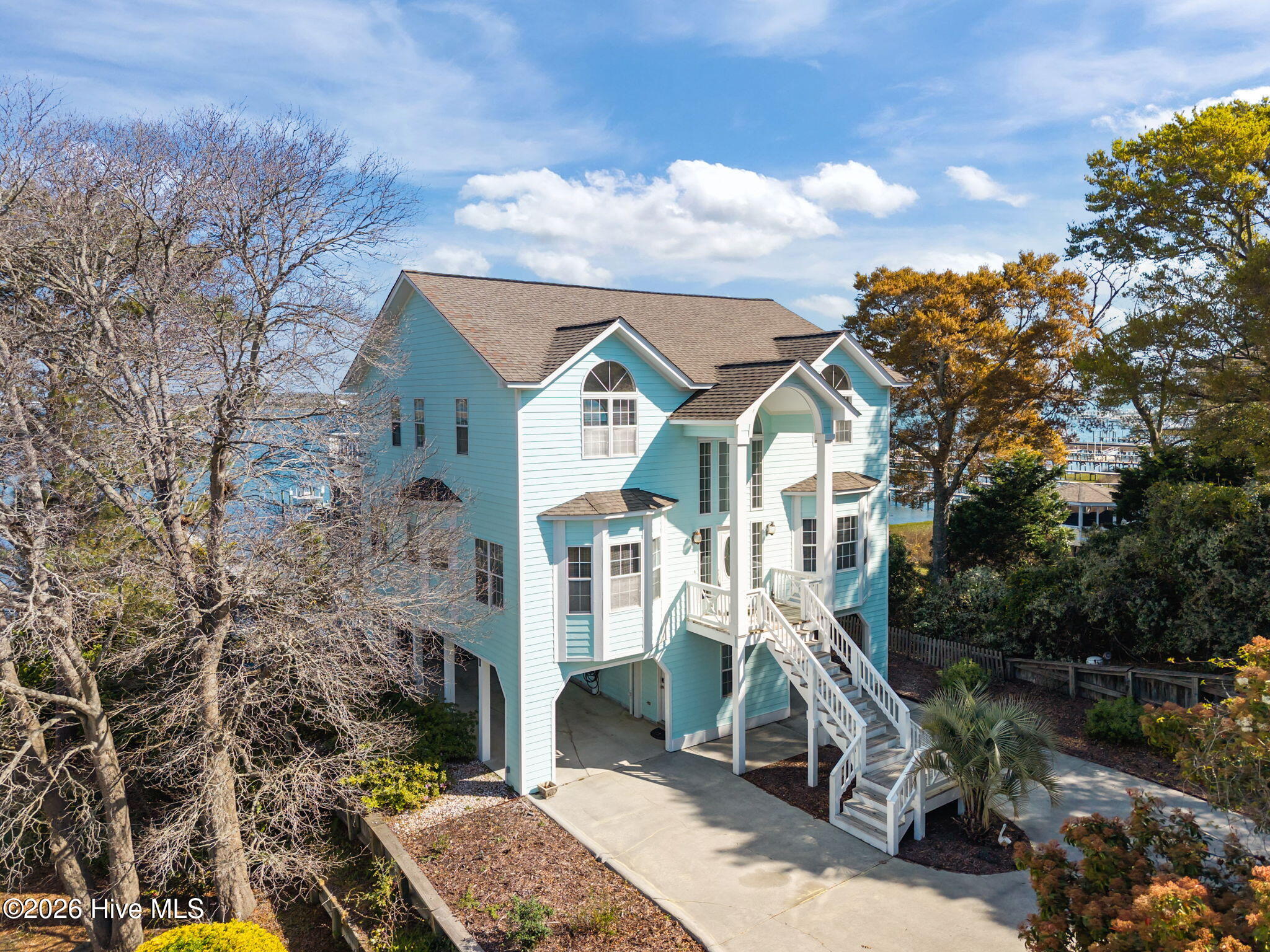 100526742 | Photo 72