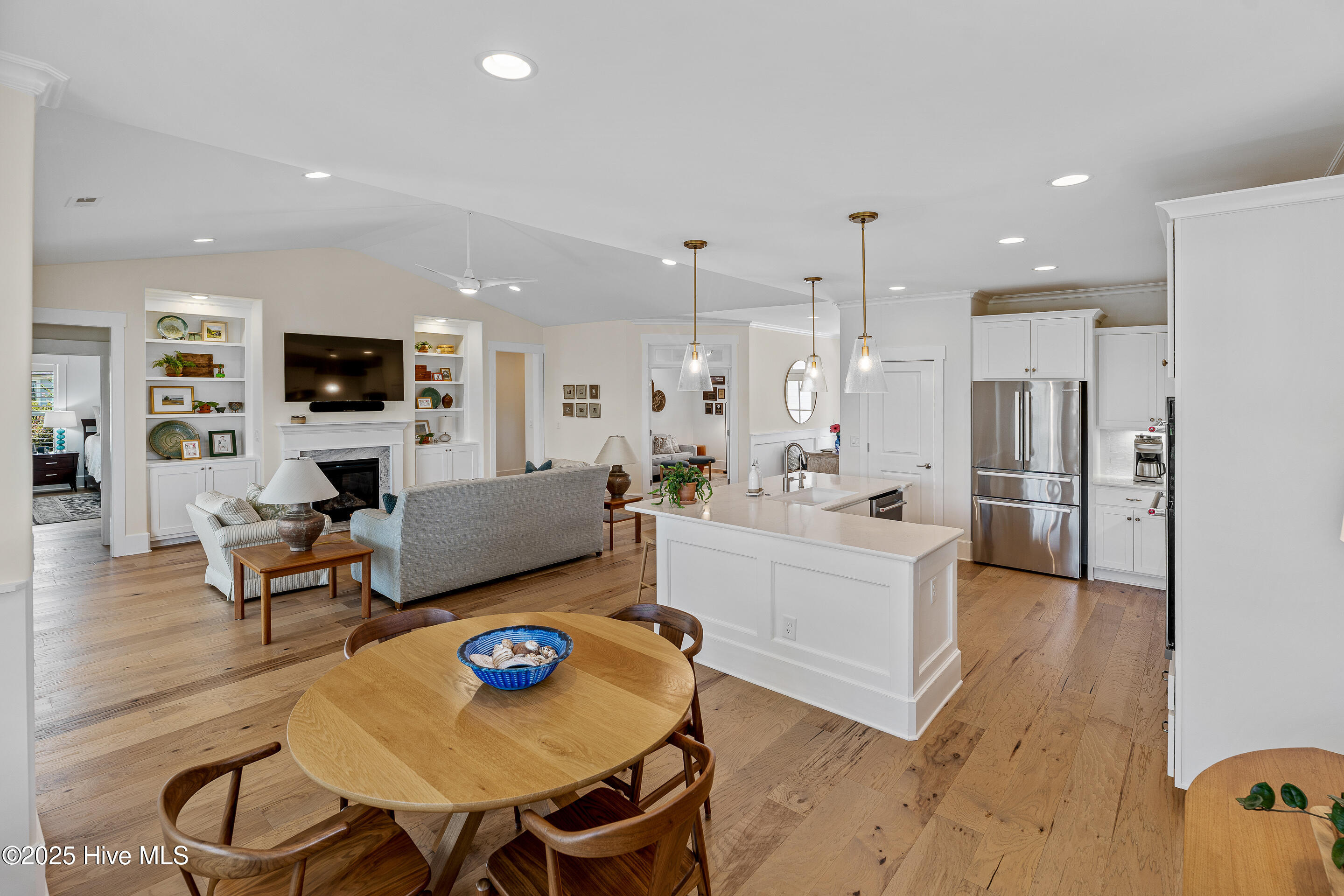 100542822 | Photo 10