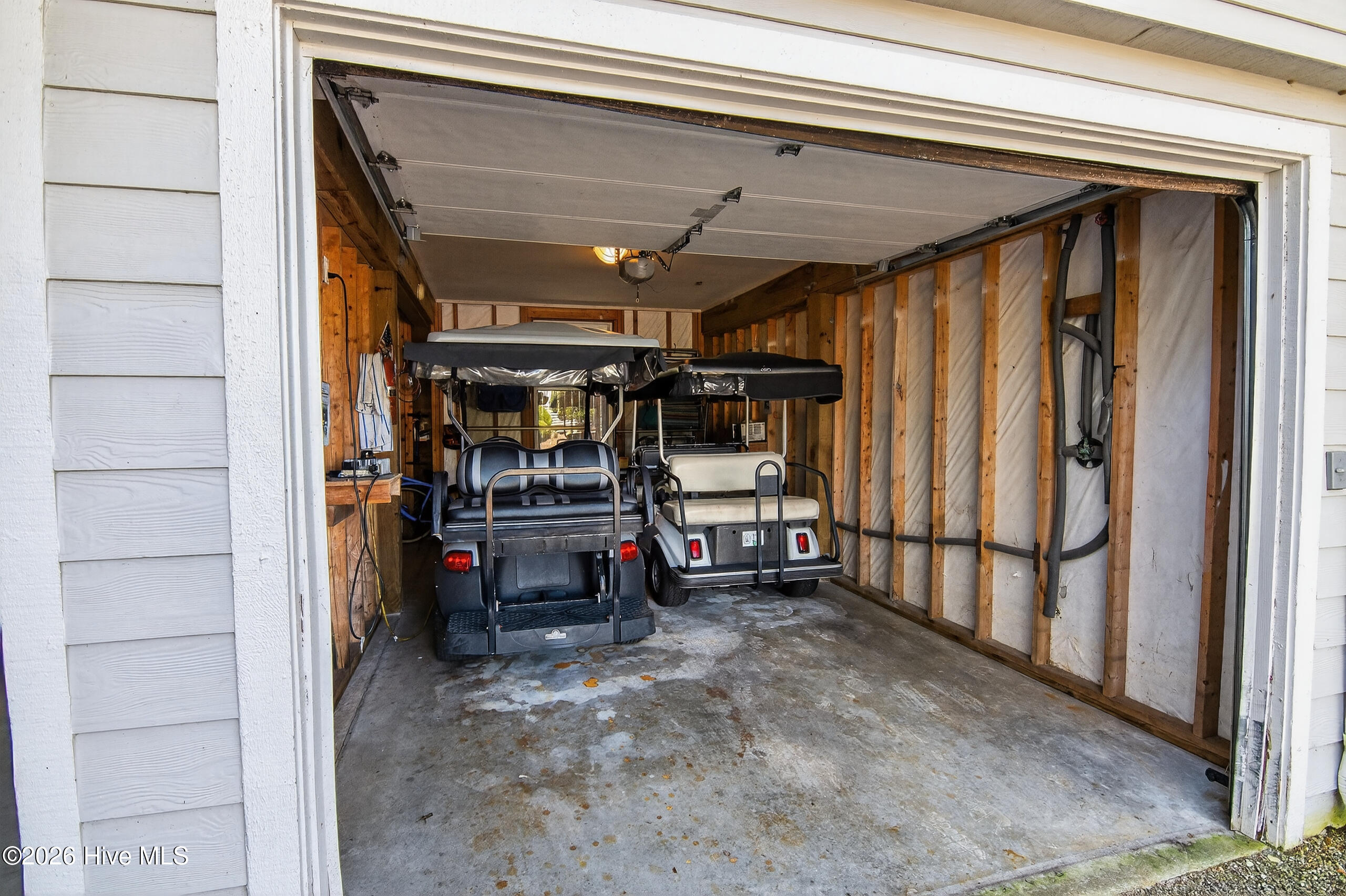 100565192 | Photo 57