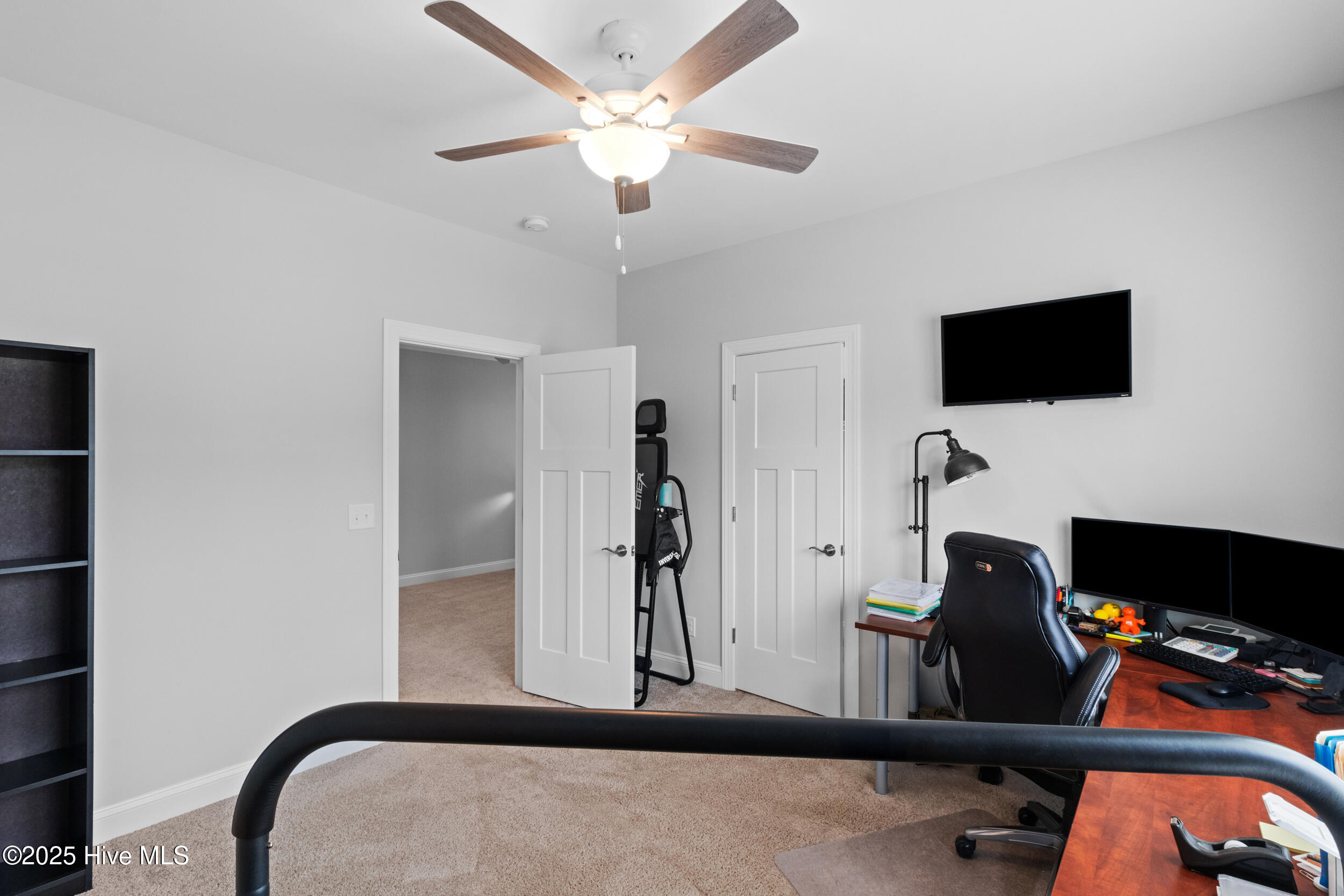 100536261 | Photo 30