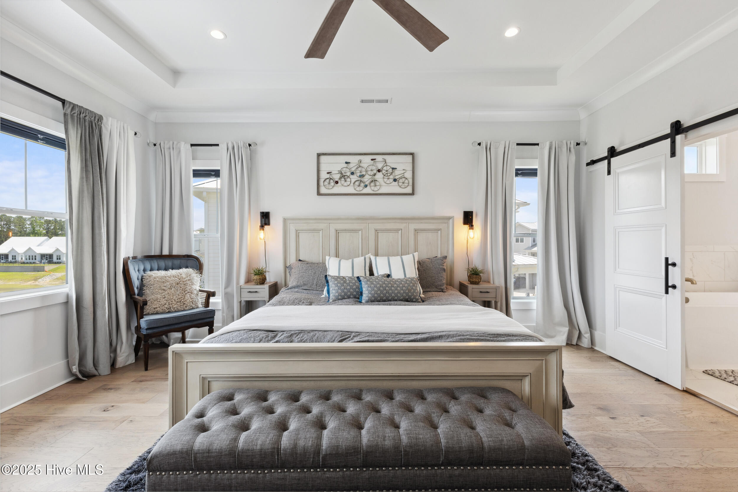 100553970 | Photo 41