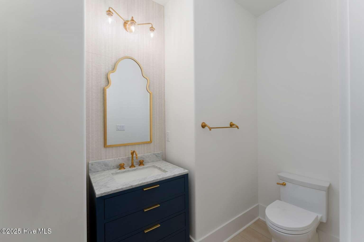 100541892 | Photo 26