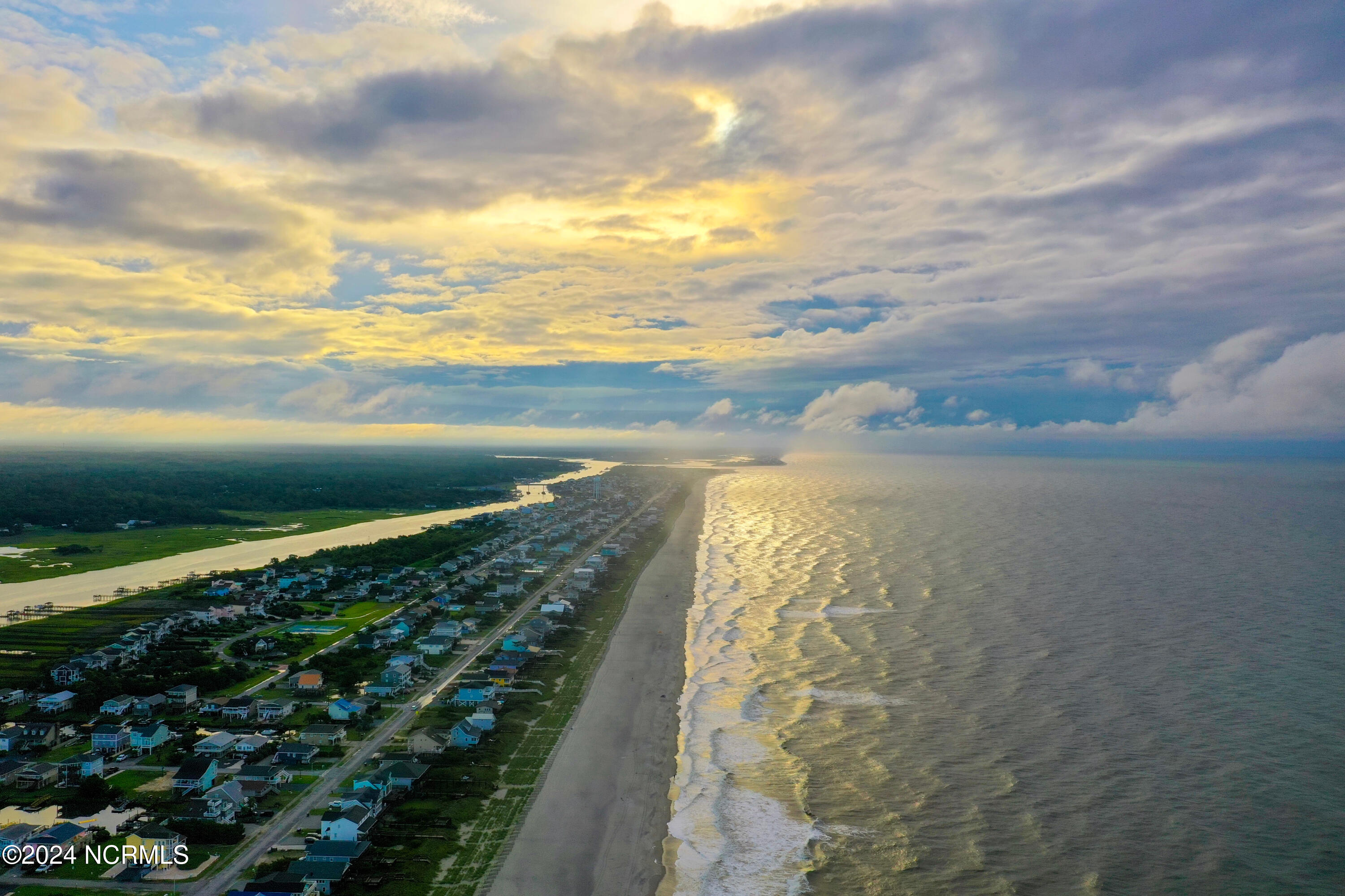 100555787 | Photo 30