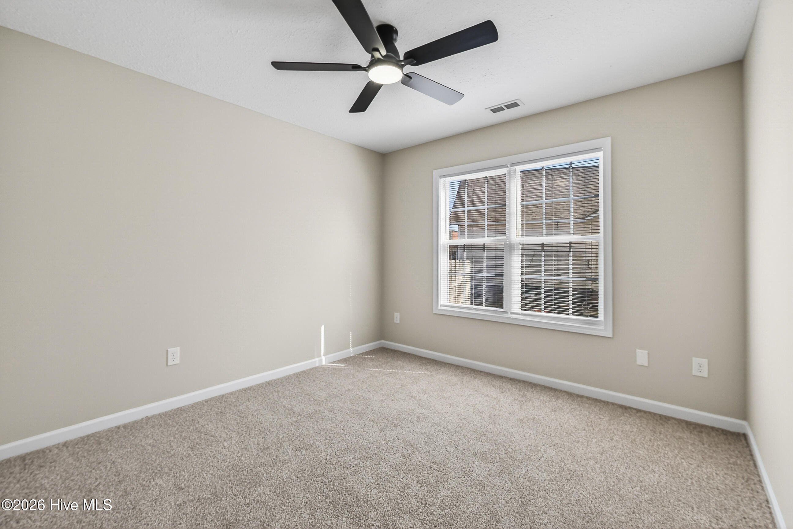 100552095 | Photo 22