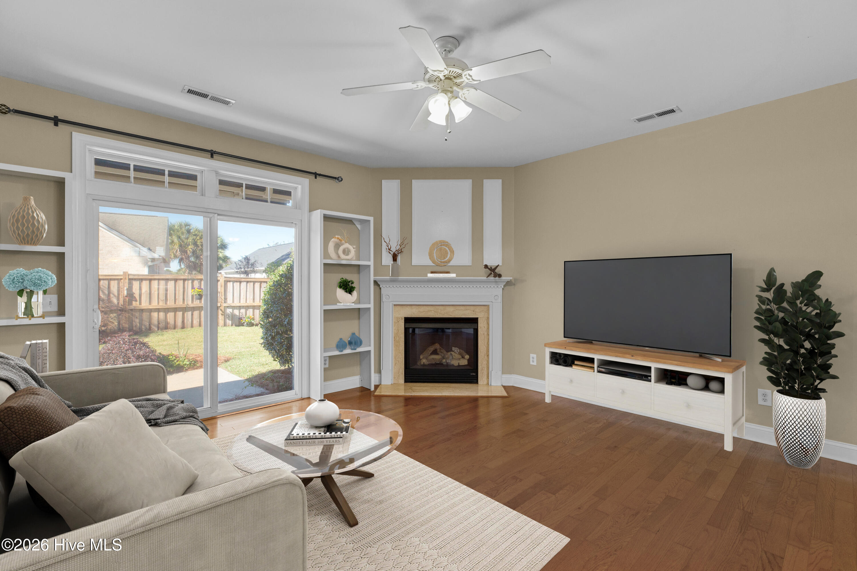 100569629 | Photo 15