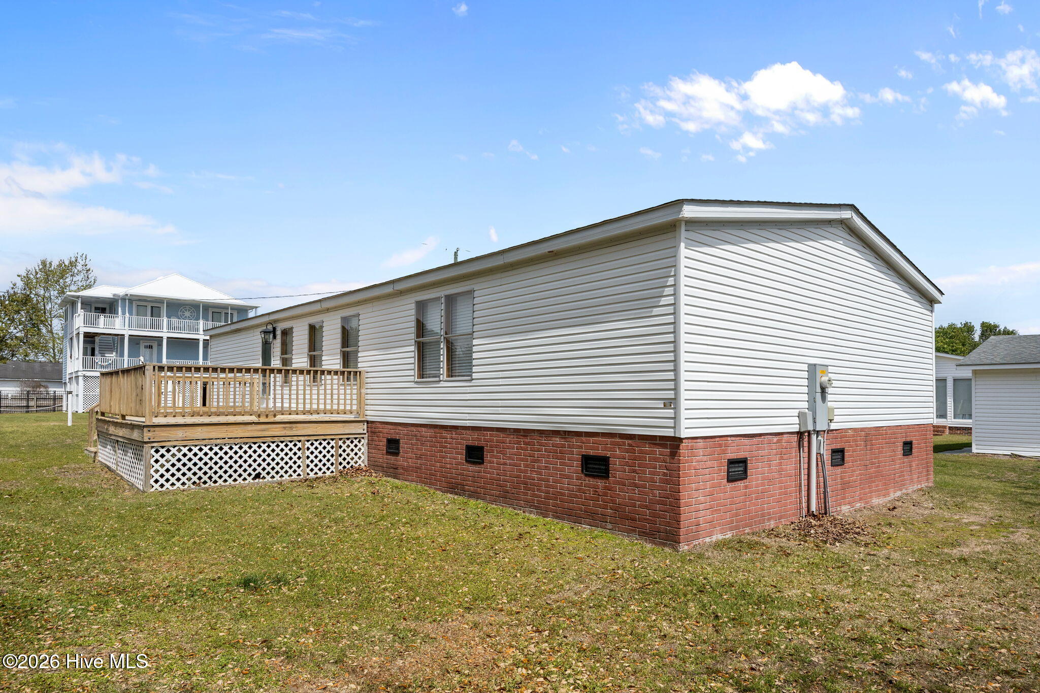 100566757 | Photo 38