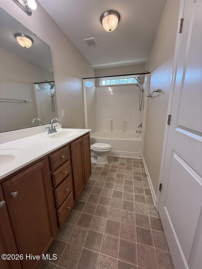 100541136 | Photo 12