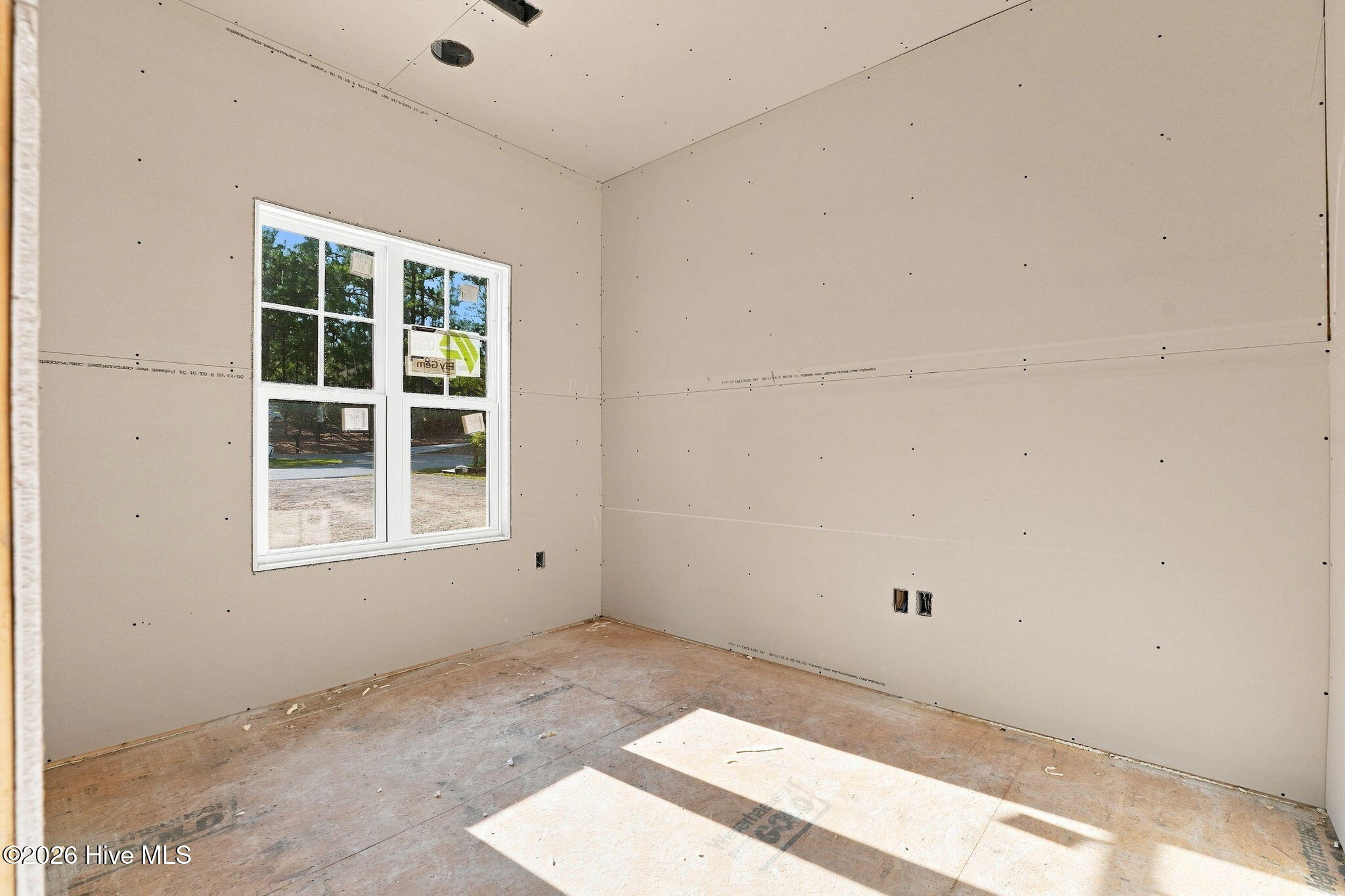 Photo 3 of Single family home for sale at 4 Mitchell Ct, Pinehurst, NC 28374 | MLS# 100600754 | Listing updated on 2026-09-02