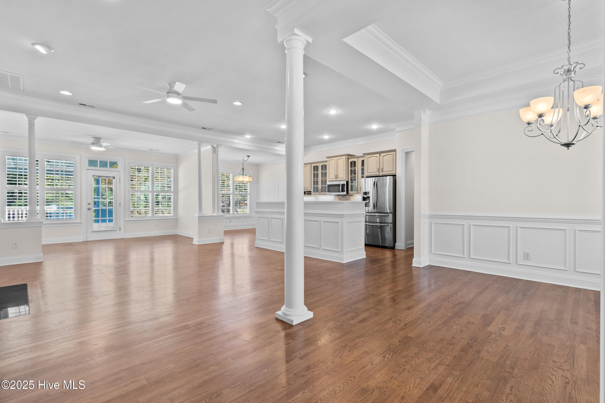 100541482 | Photo 17