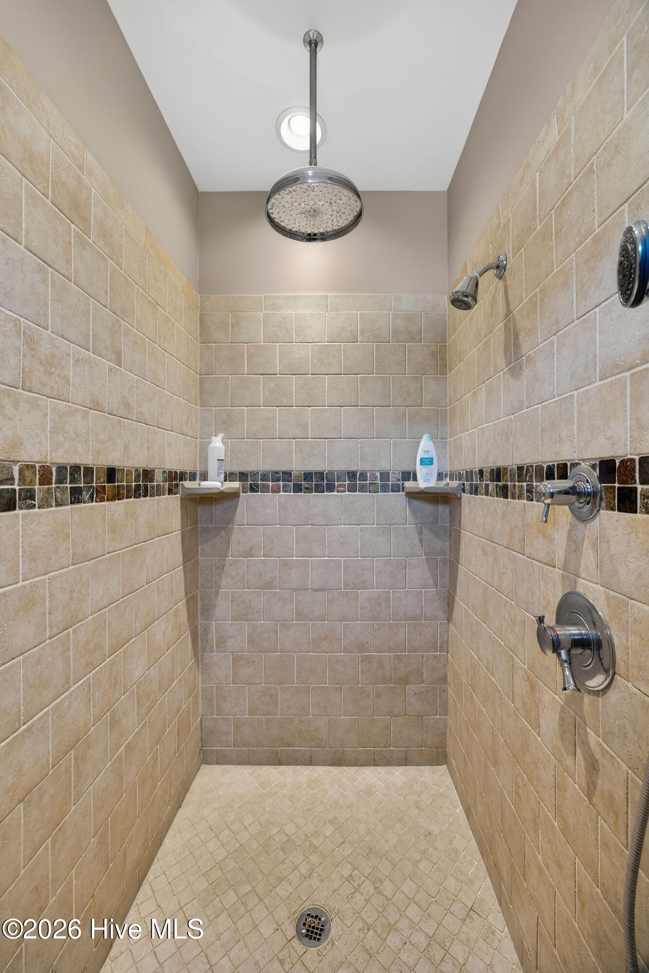 100554164 | Photo 49