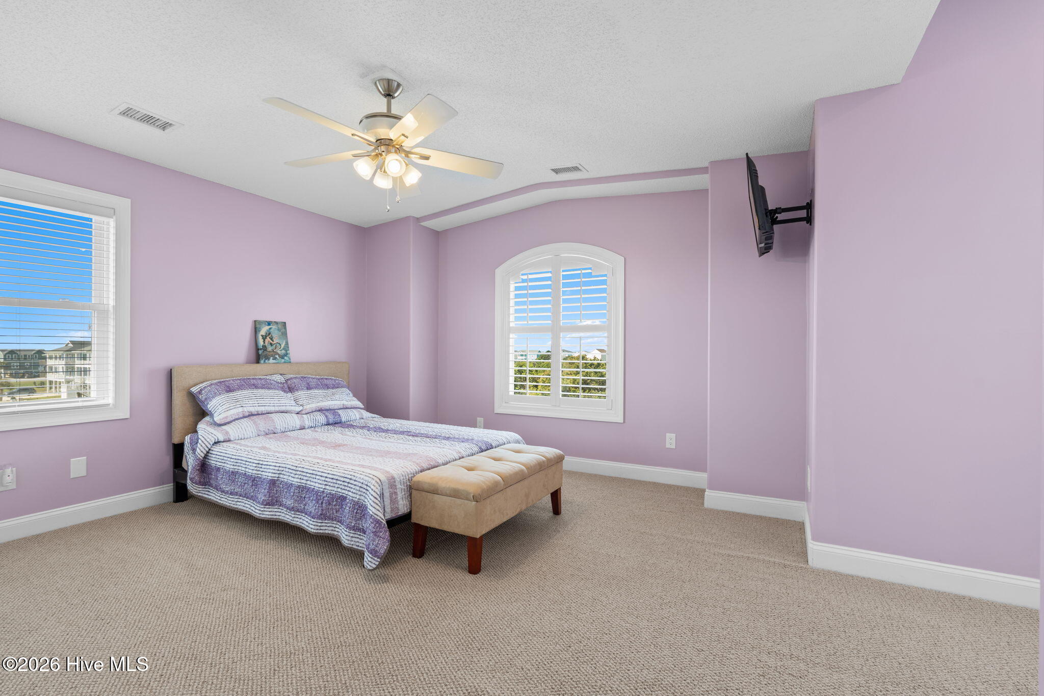 100561673 | Photo 29