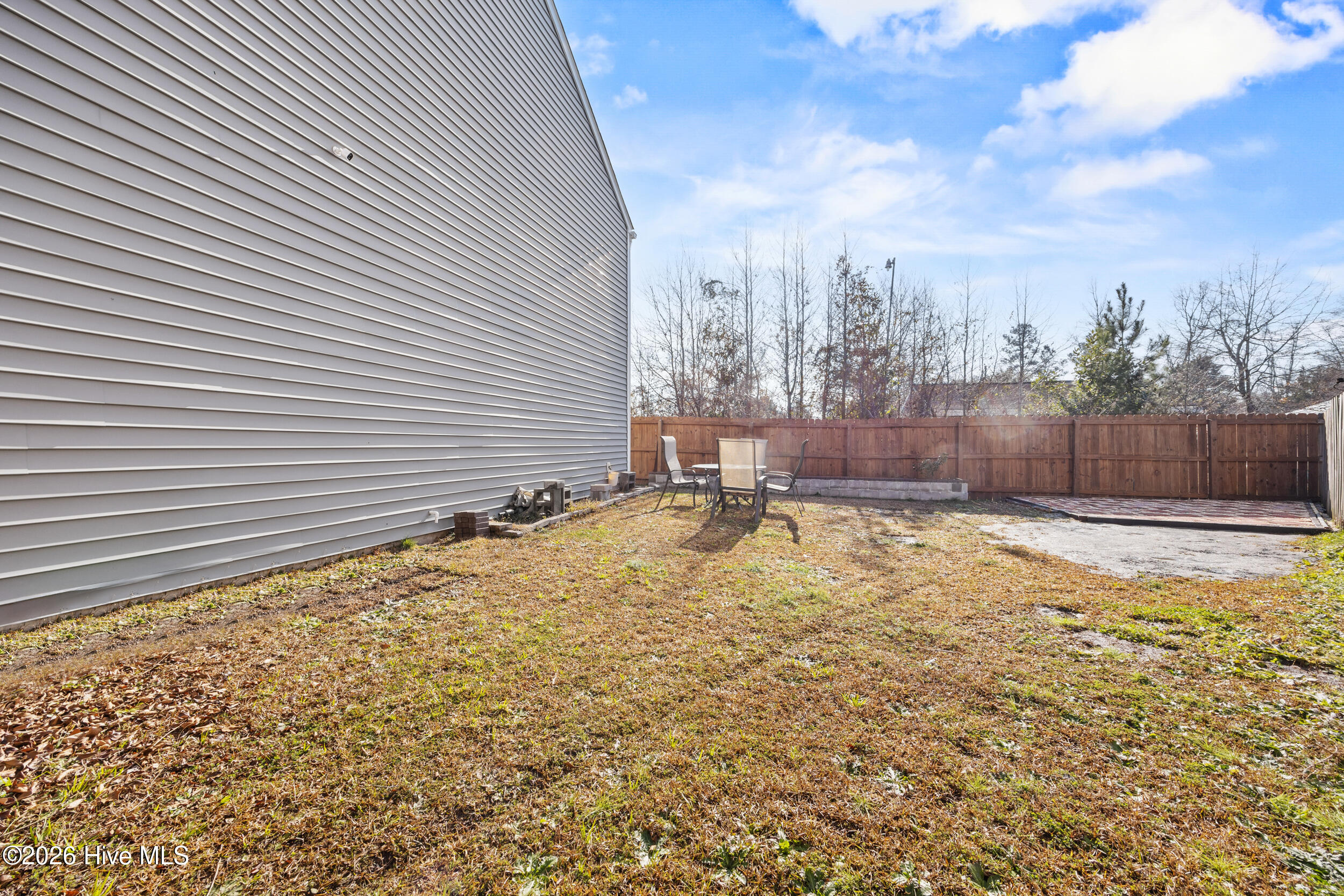 100553351 | Photo 37