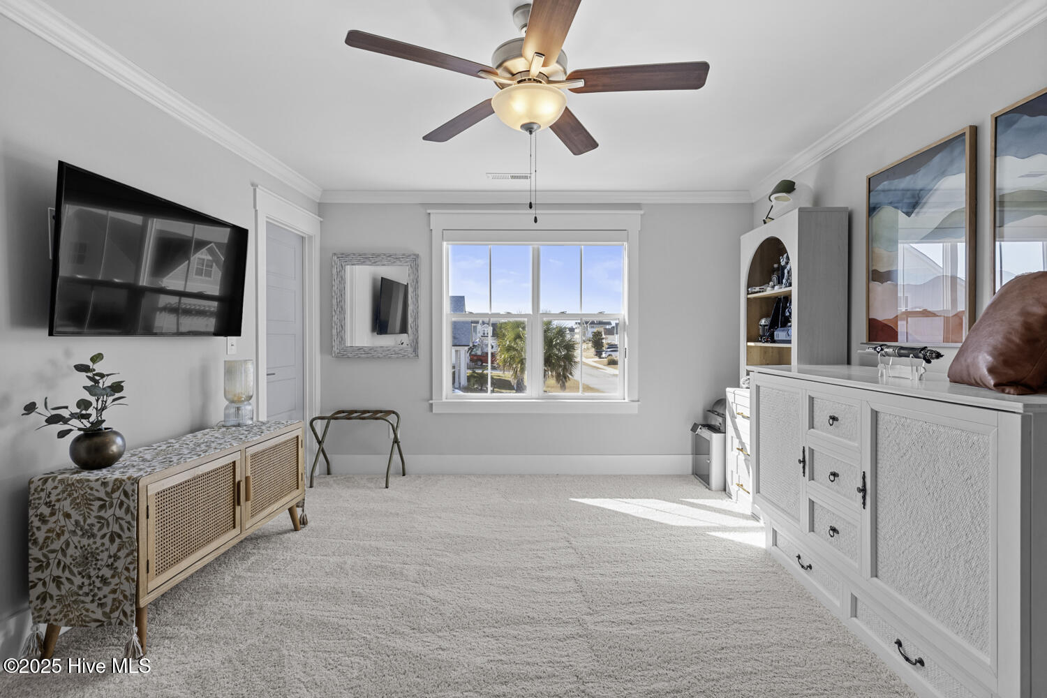 100545197 | Photo 43