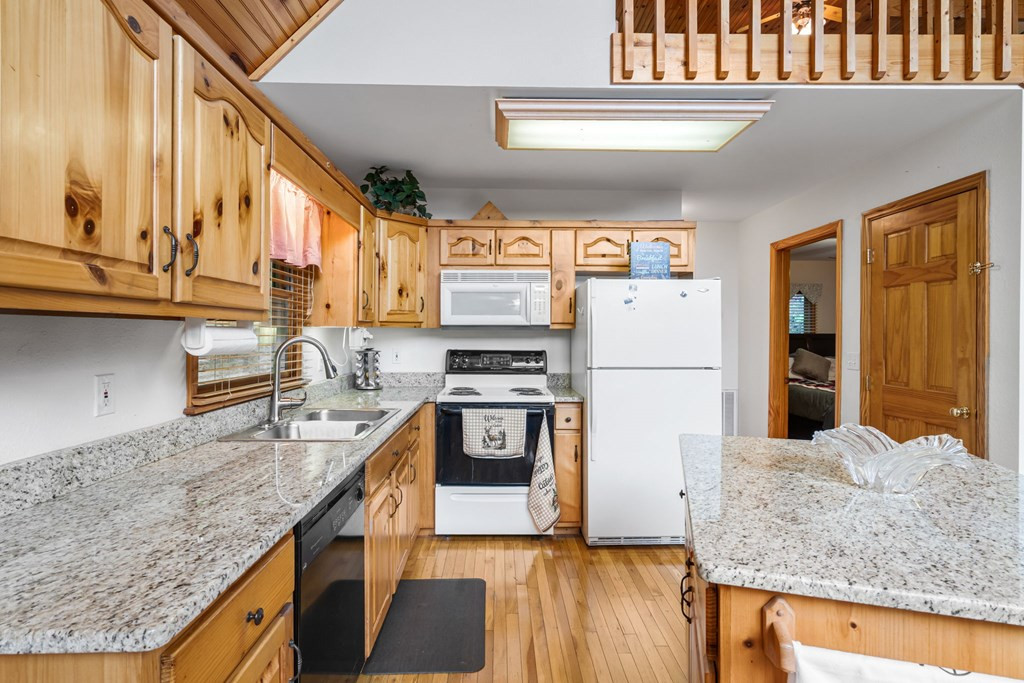 176 New Castle Road, Murphy, NC 28906 Listing Photo  11