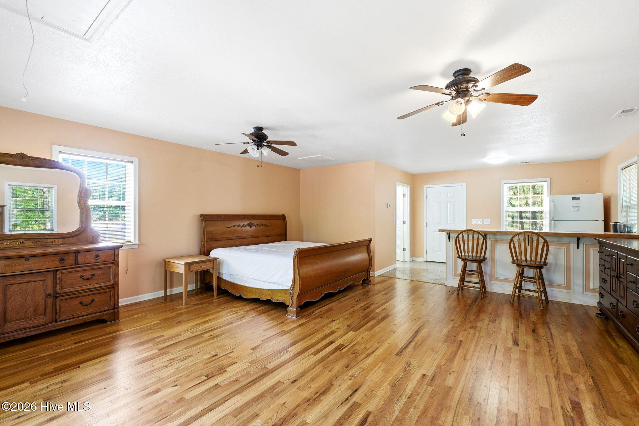 100568157 | Photo 55