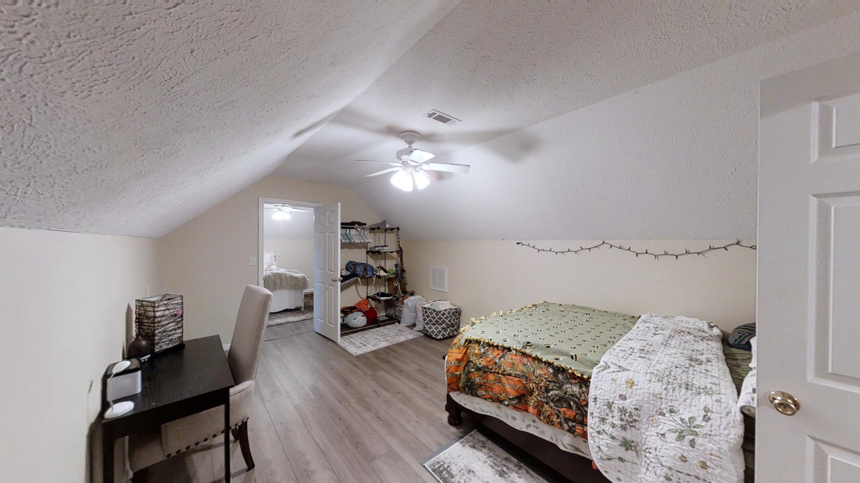 2750-St-Clair-Rd-06152022_083451