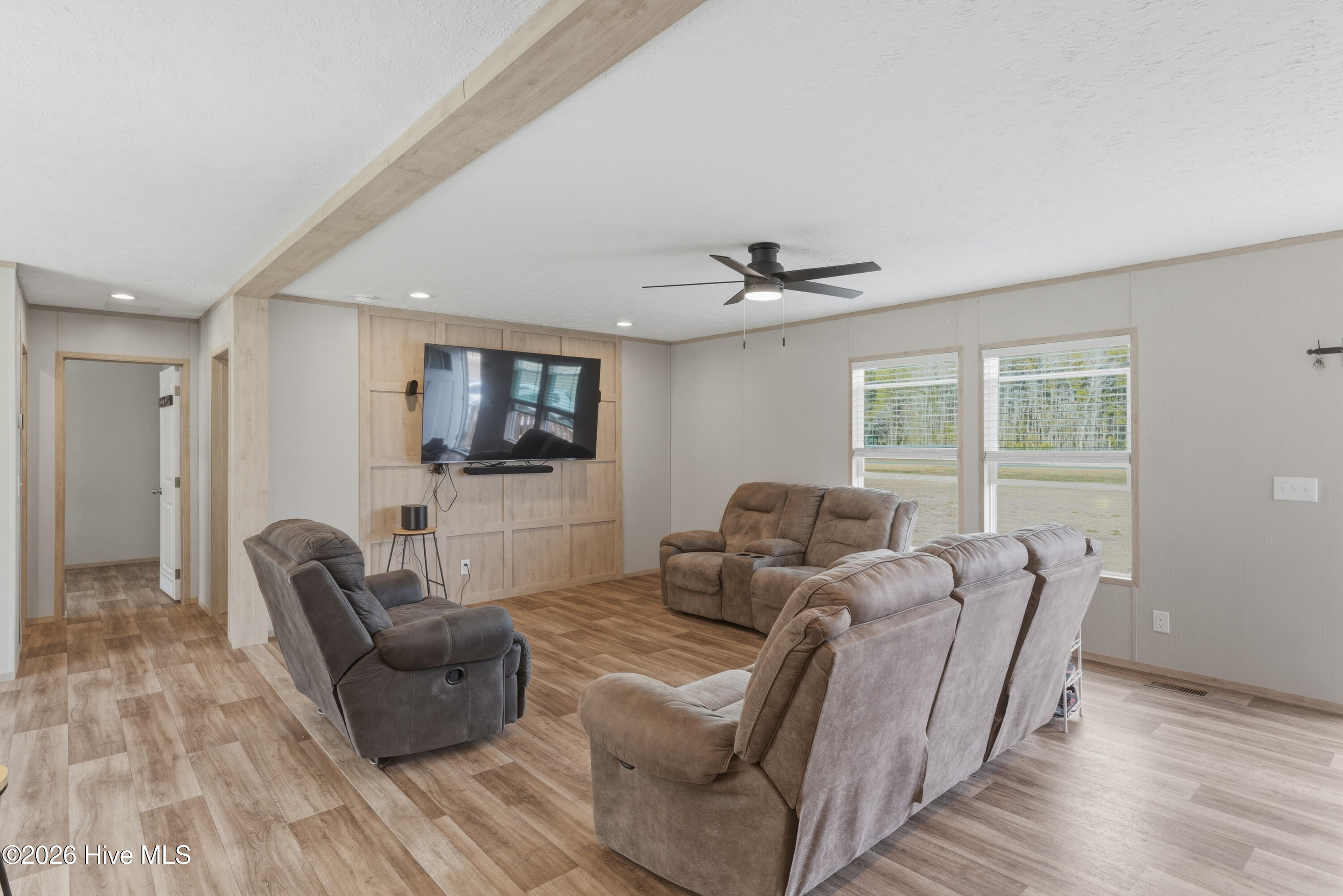 100555550 | Photo 12