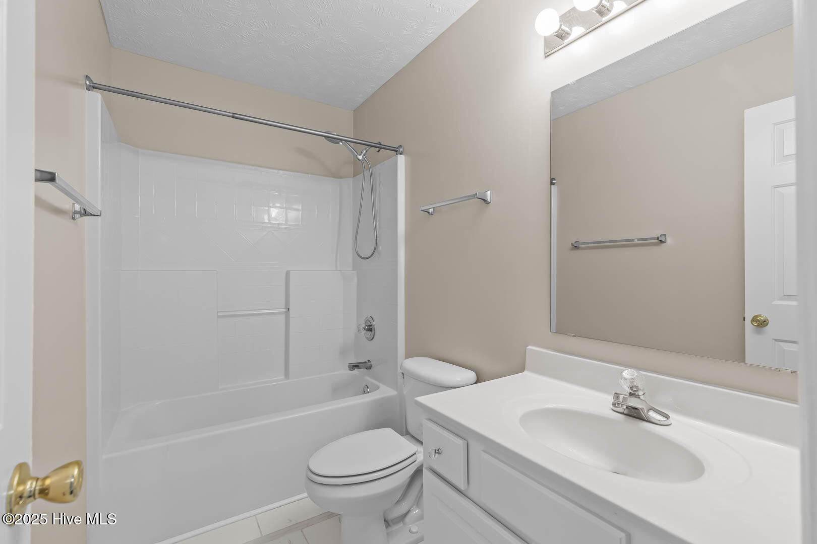 100538607 | Photo 51