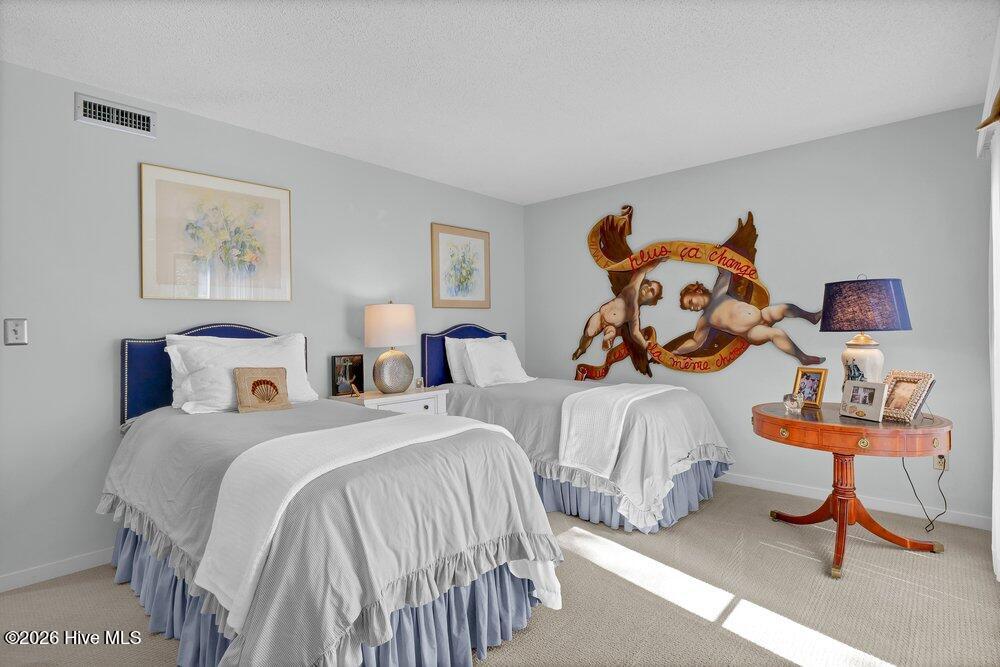 100562506 | Photo 20