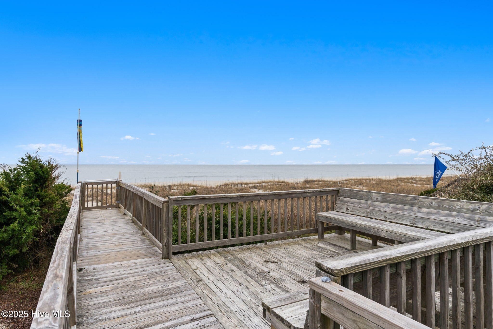 100544843 | Photo 36