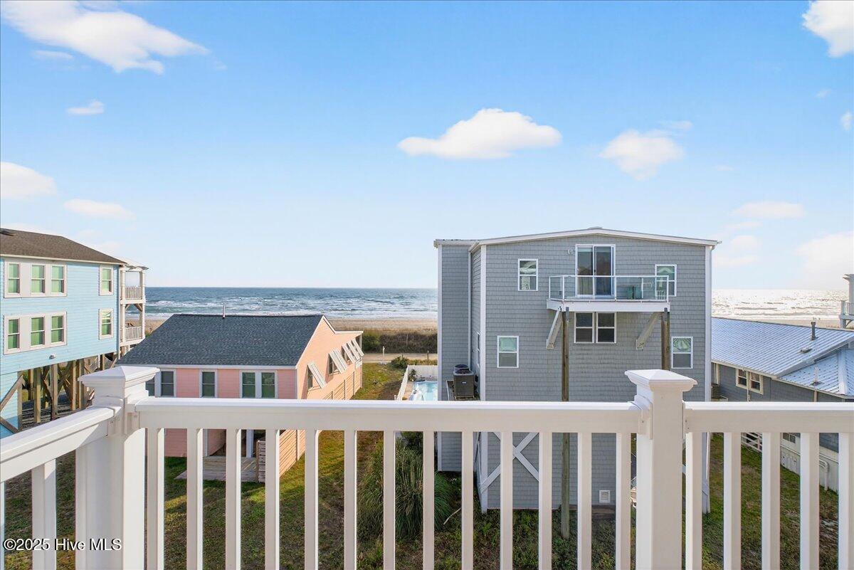 100543299 | Photo 23