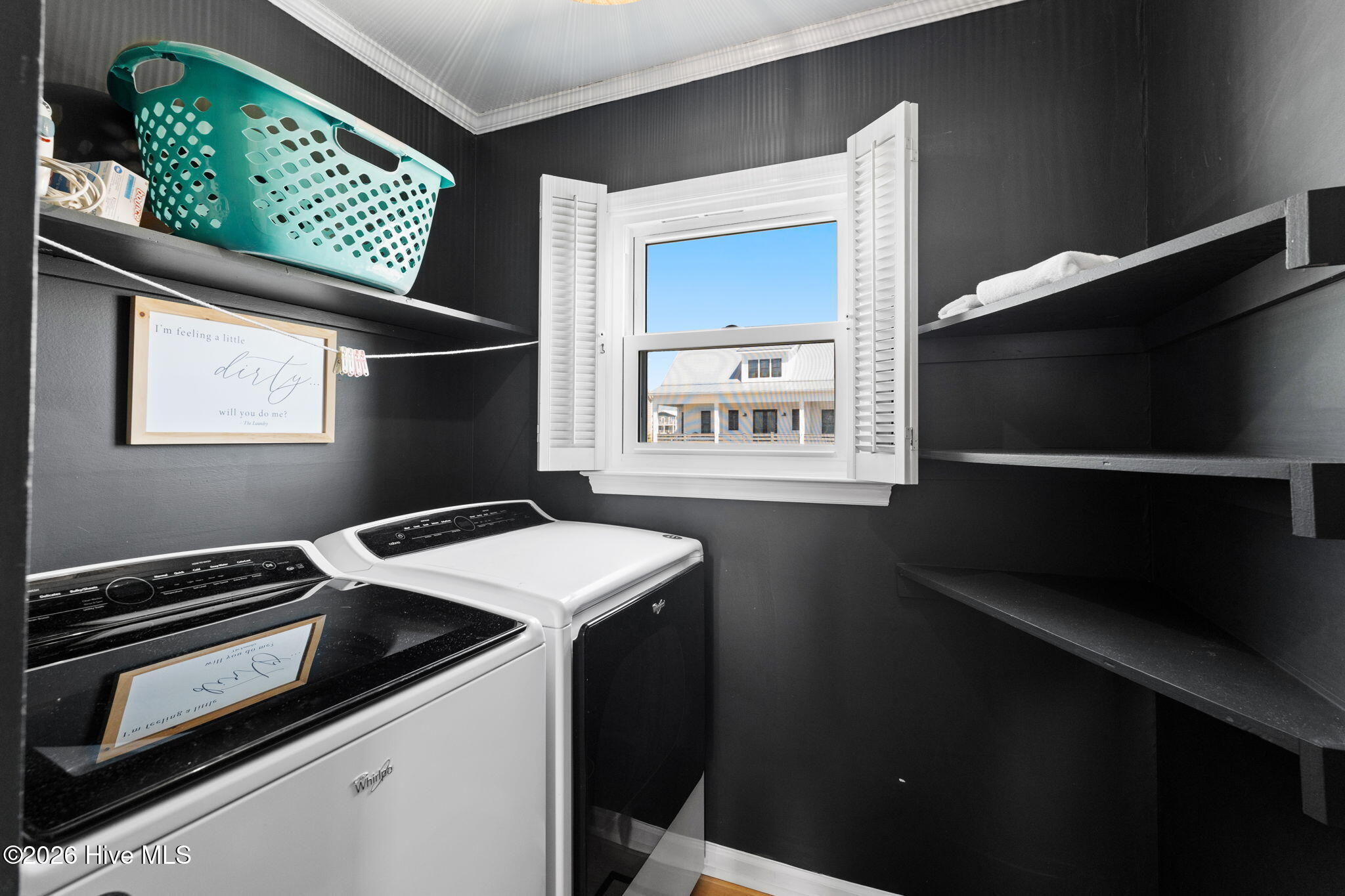 100567694 | Photo 55