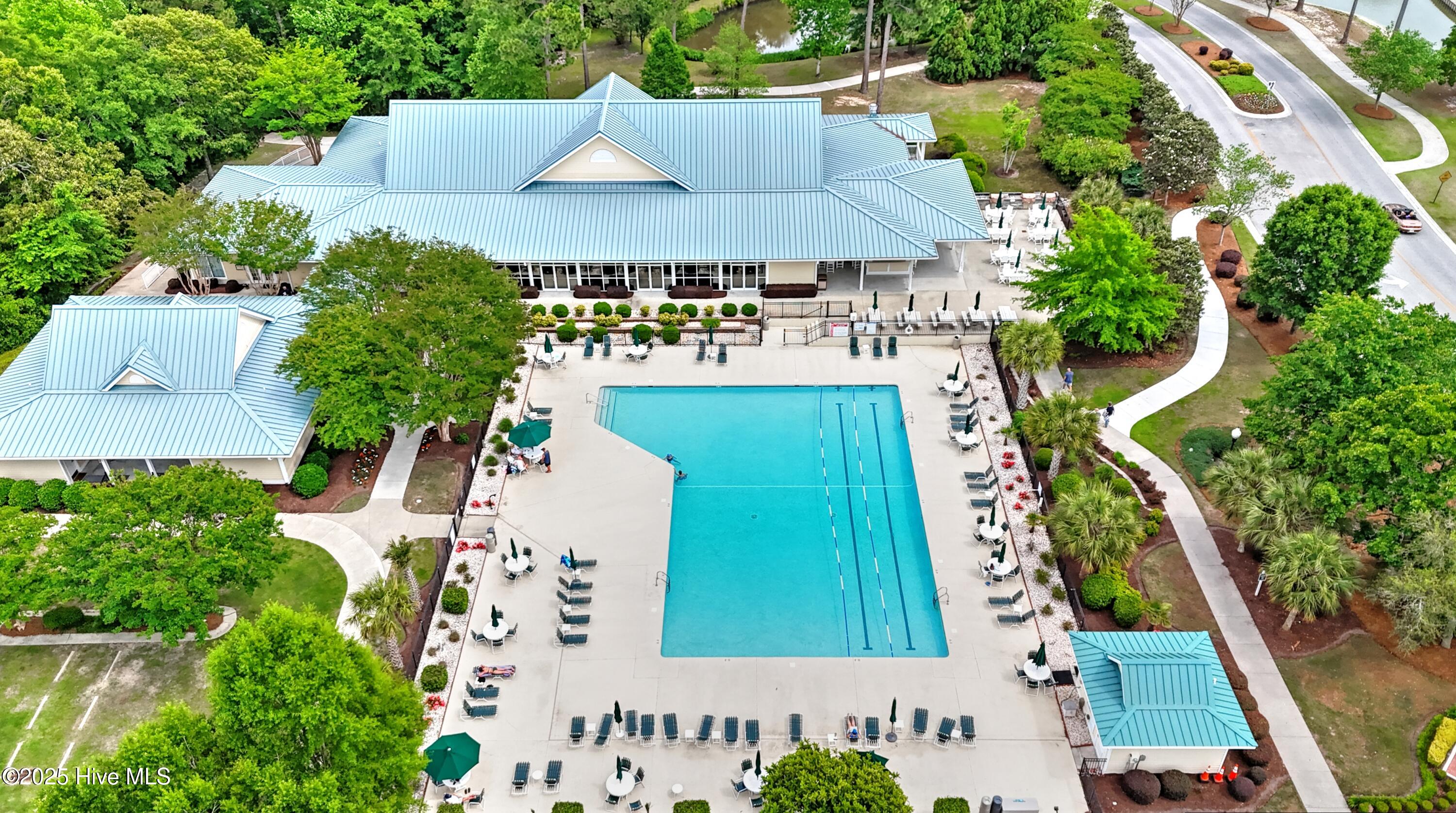 100538748 | Photo 53