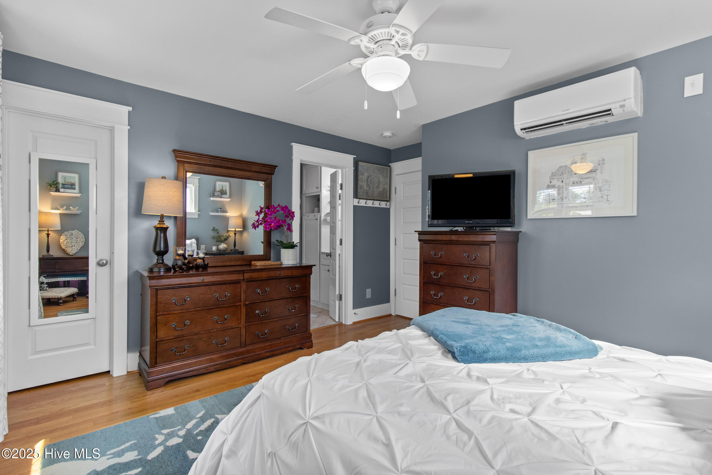 100532640 | Photo 33