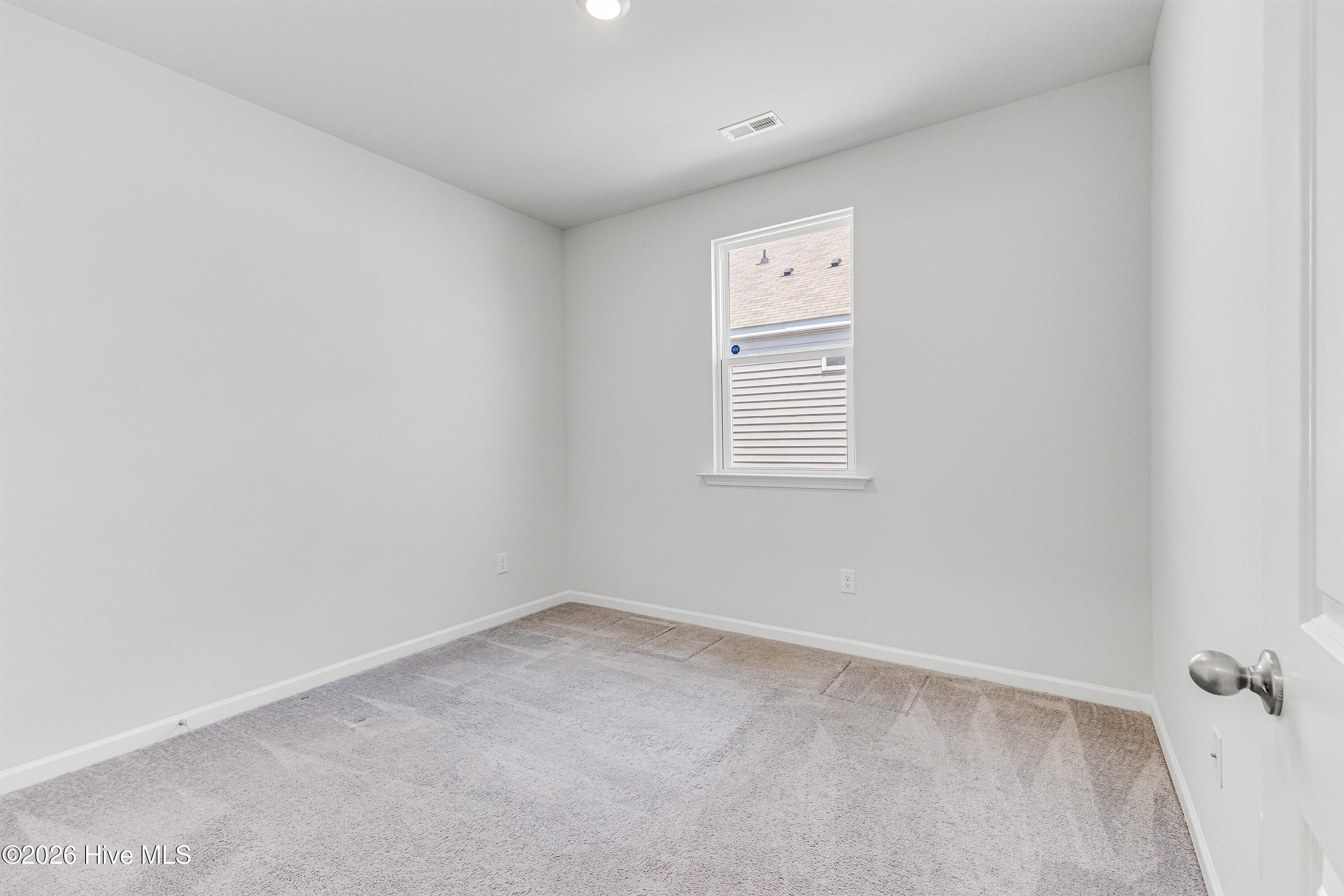 100521011 | Photo 30