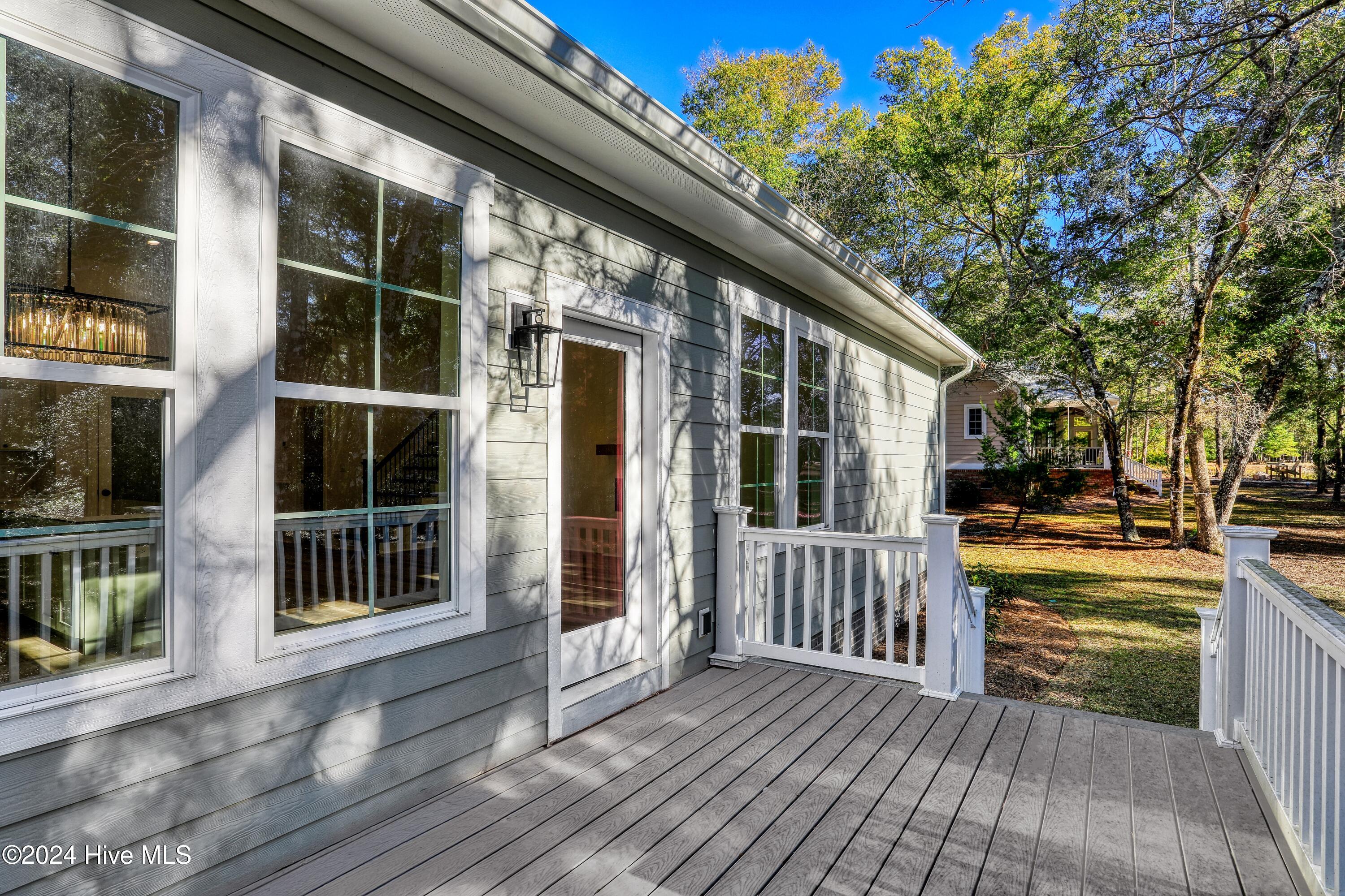 100481314 | Photo 54