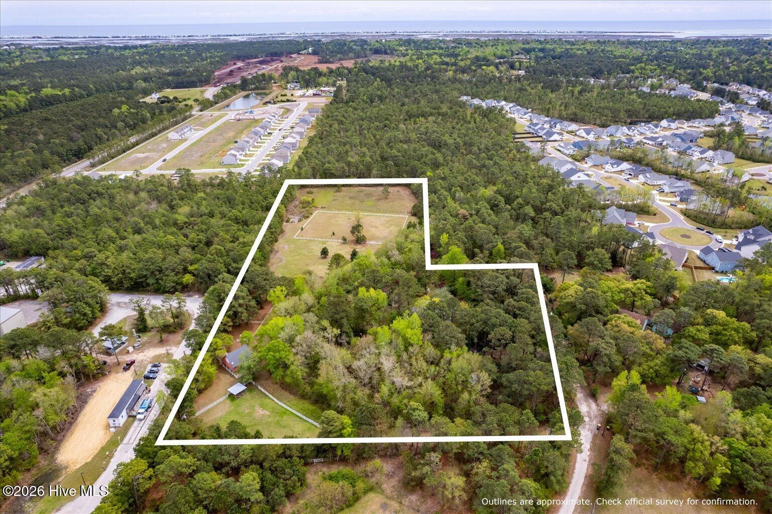 100566631 | Photo 14