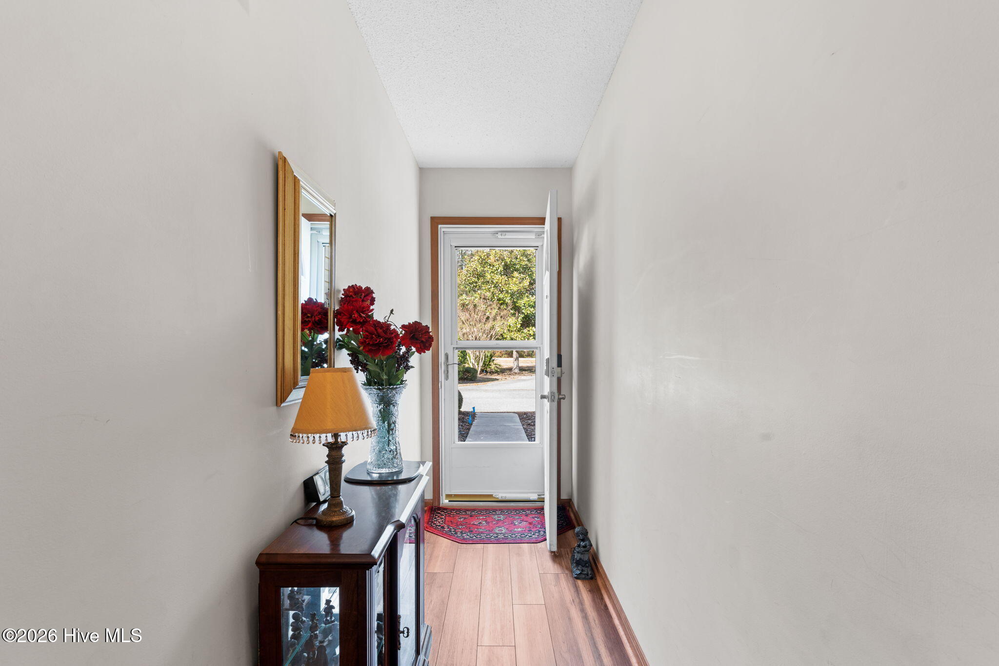 100549085 | Photo 24