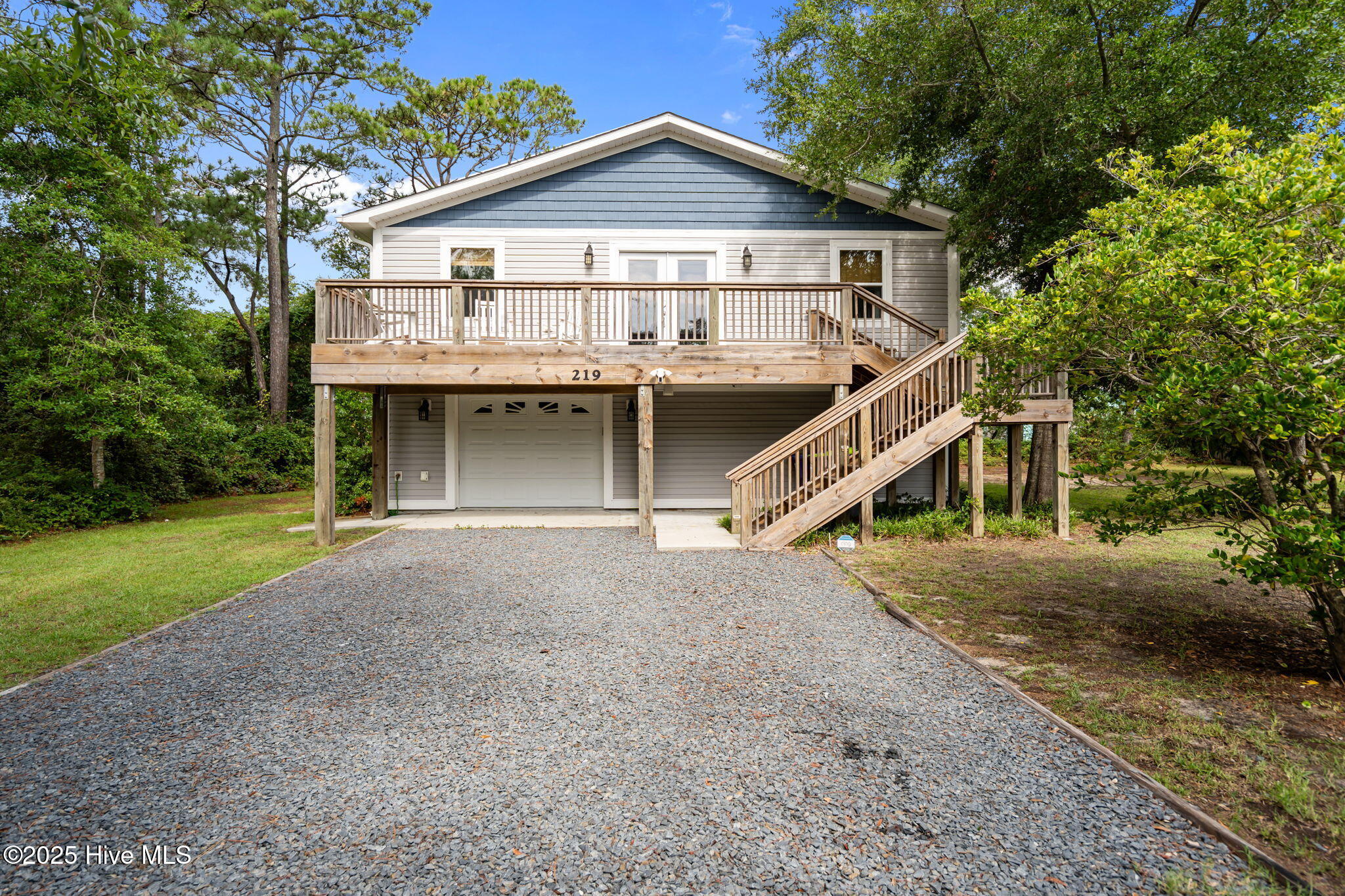 100523824 | Photo 64