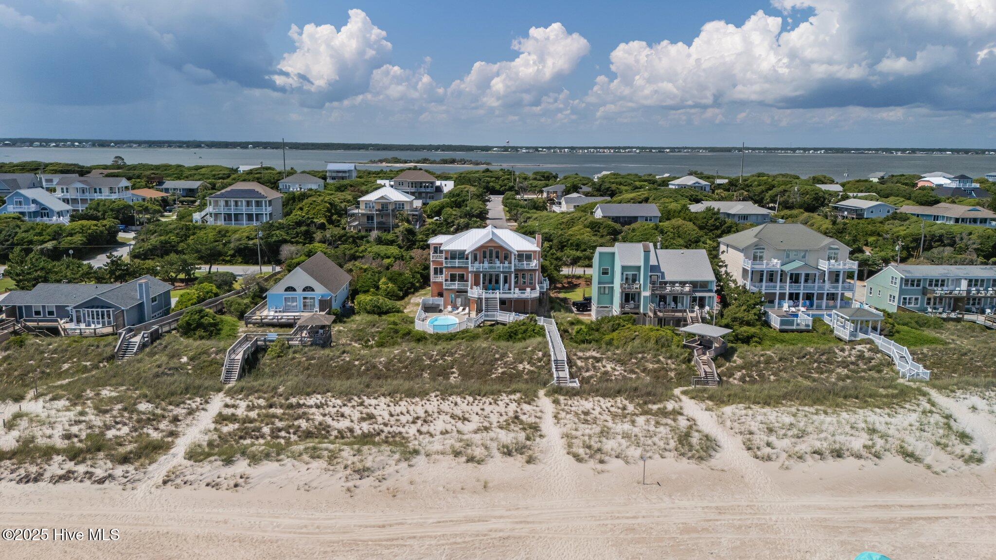 100515431 | Photo 65