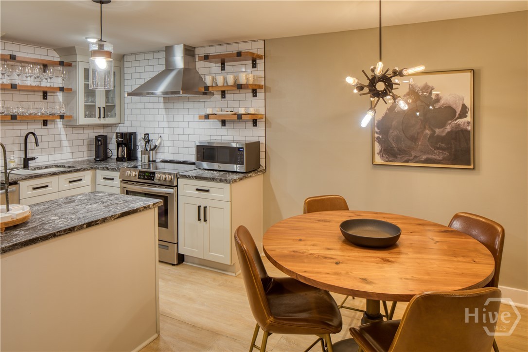 108 W Jones Street, Savannah, GA, 31401