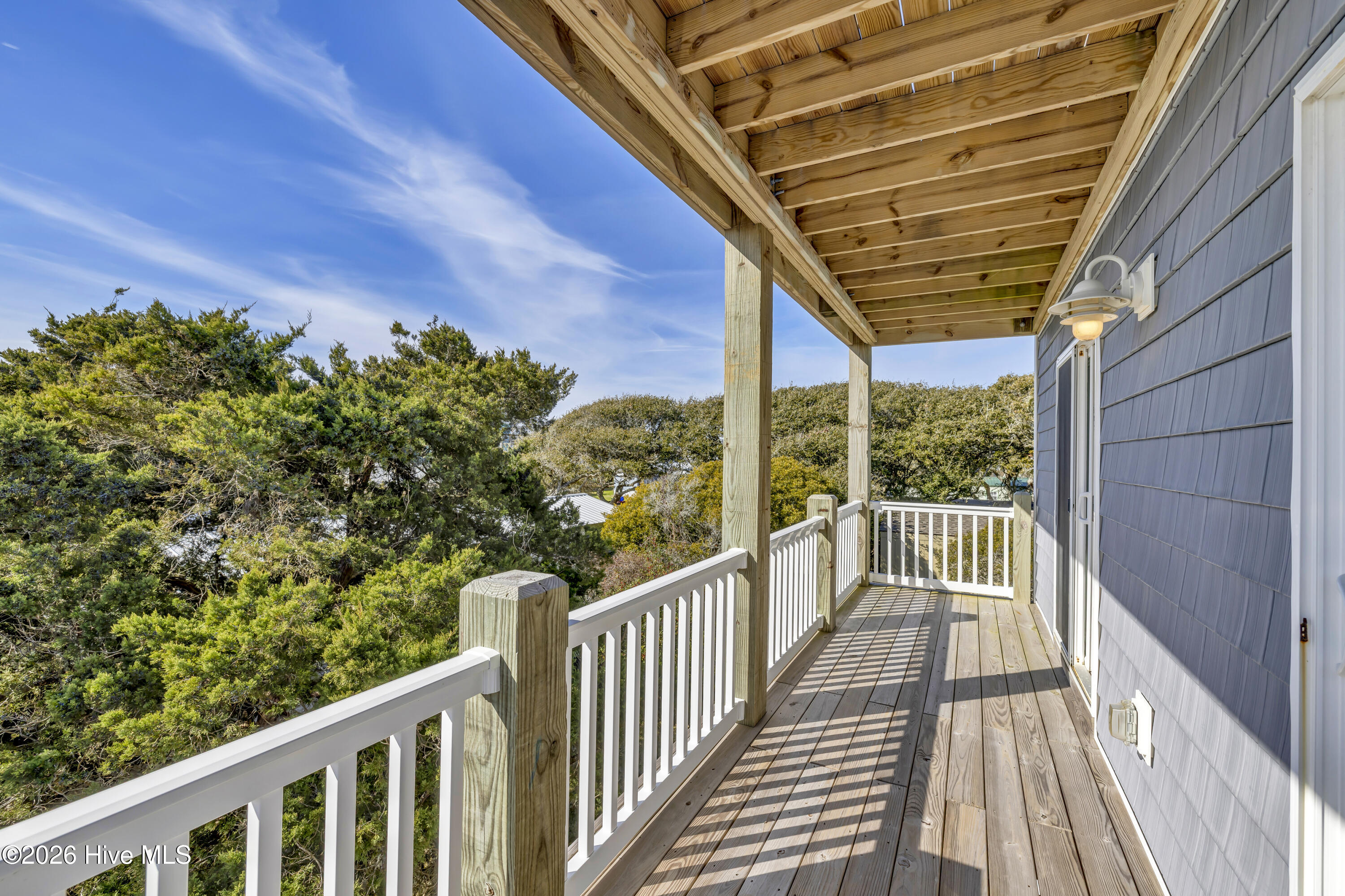 100547519 | Photo 22