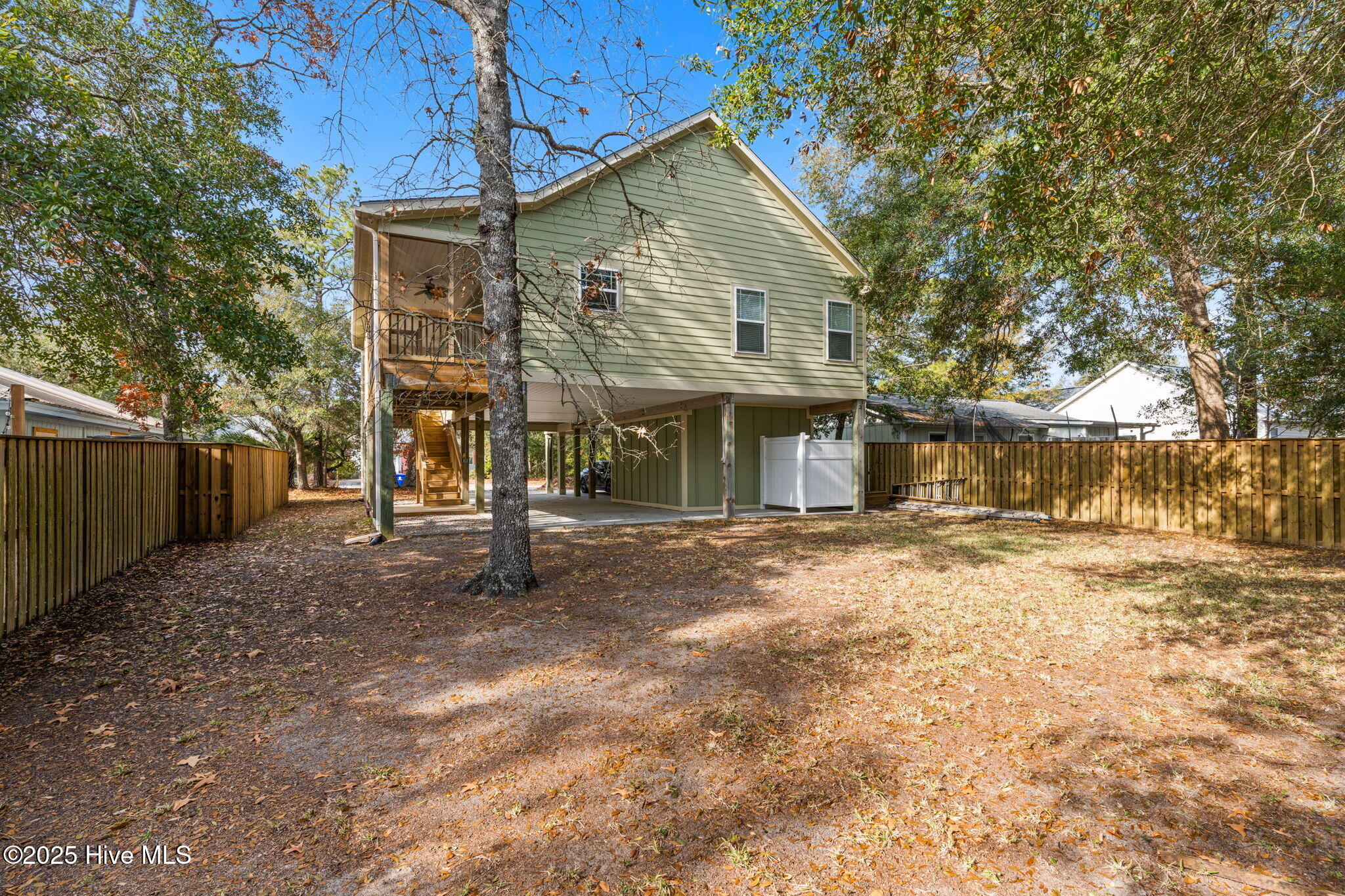 100546852 | Photo 42