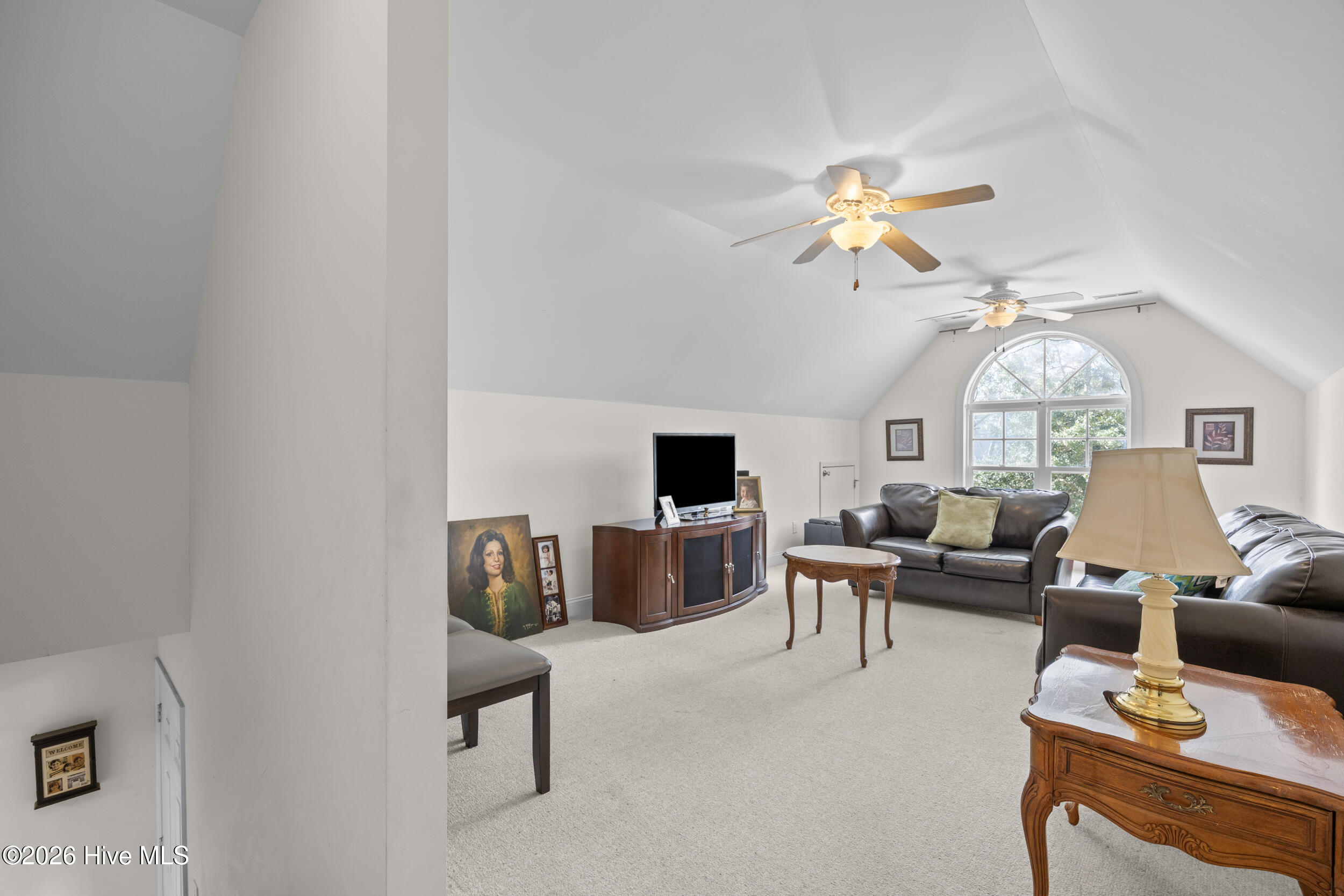 100561336 | Photo 27