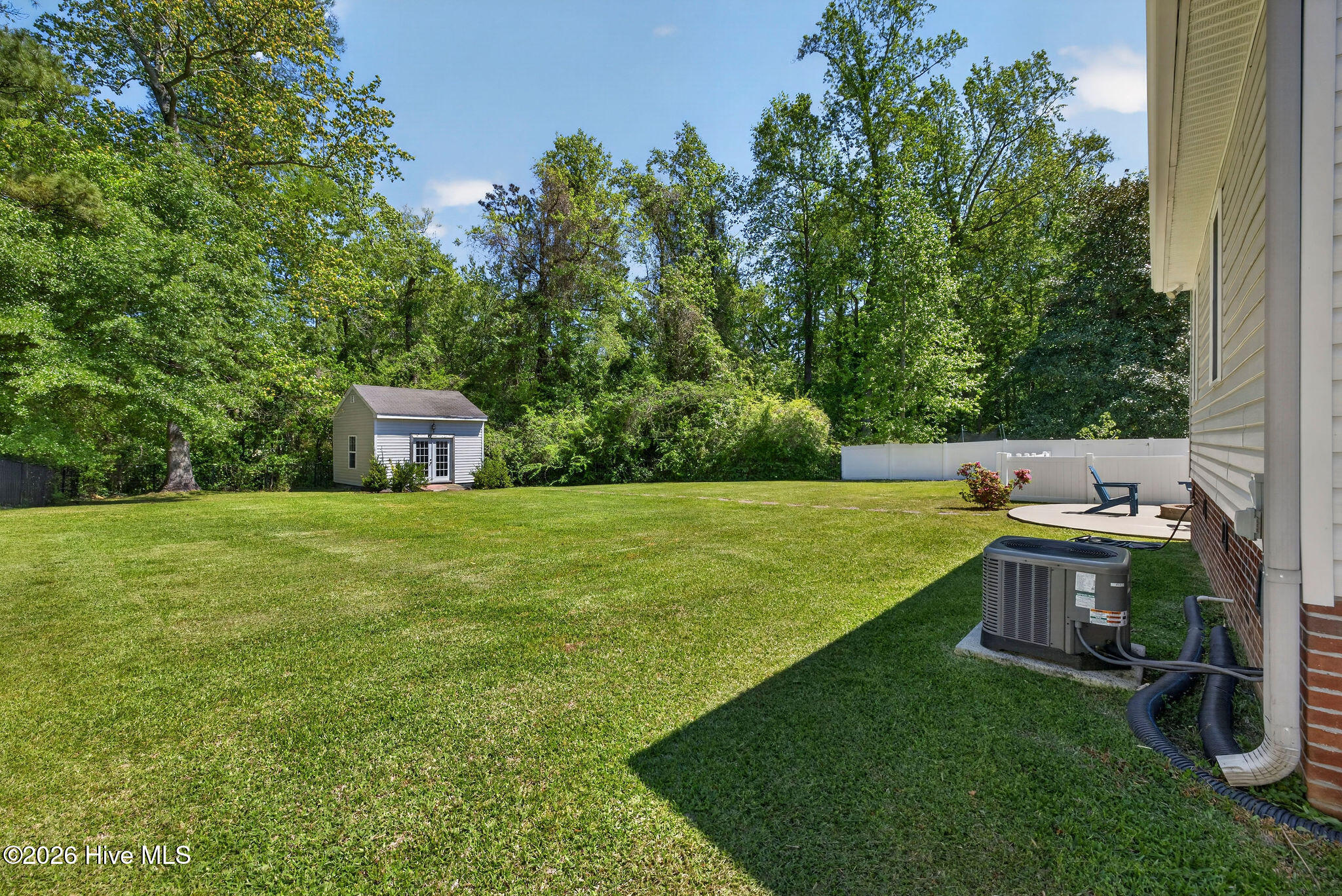 100567485 | Photo 49