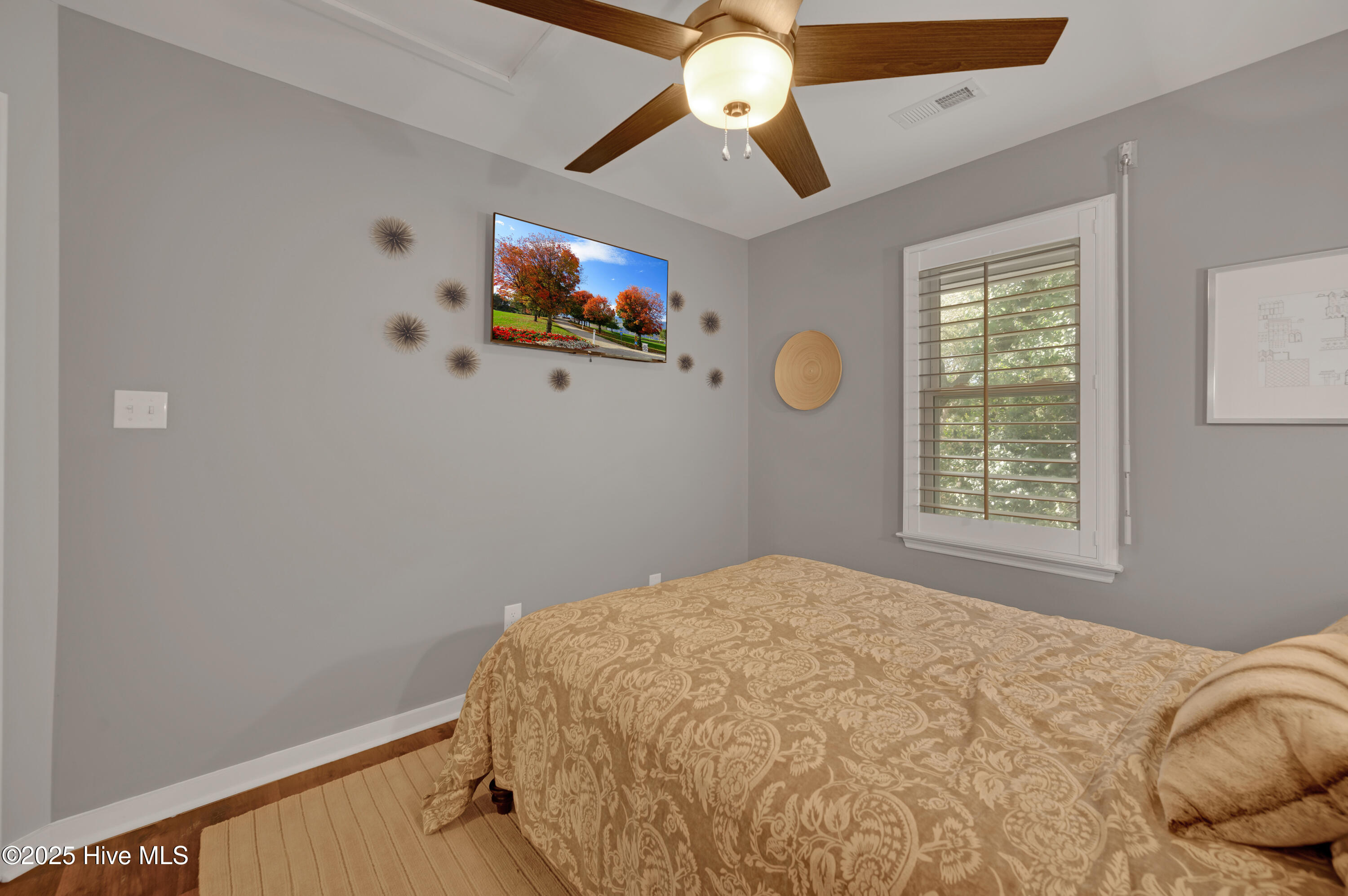 100498545 | Photo 44