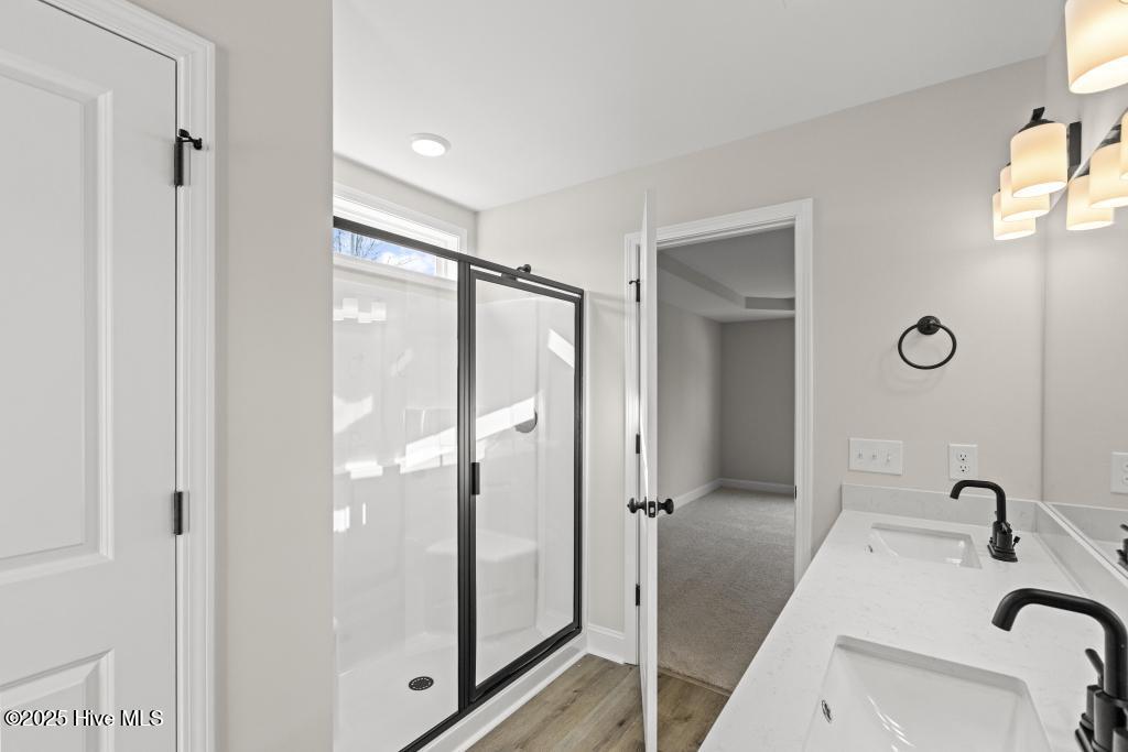 100516155 | Photo 30