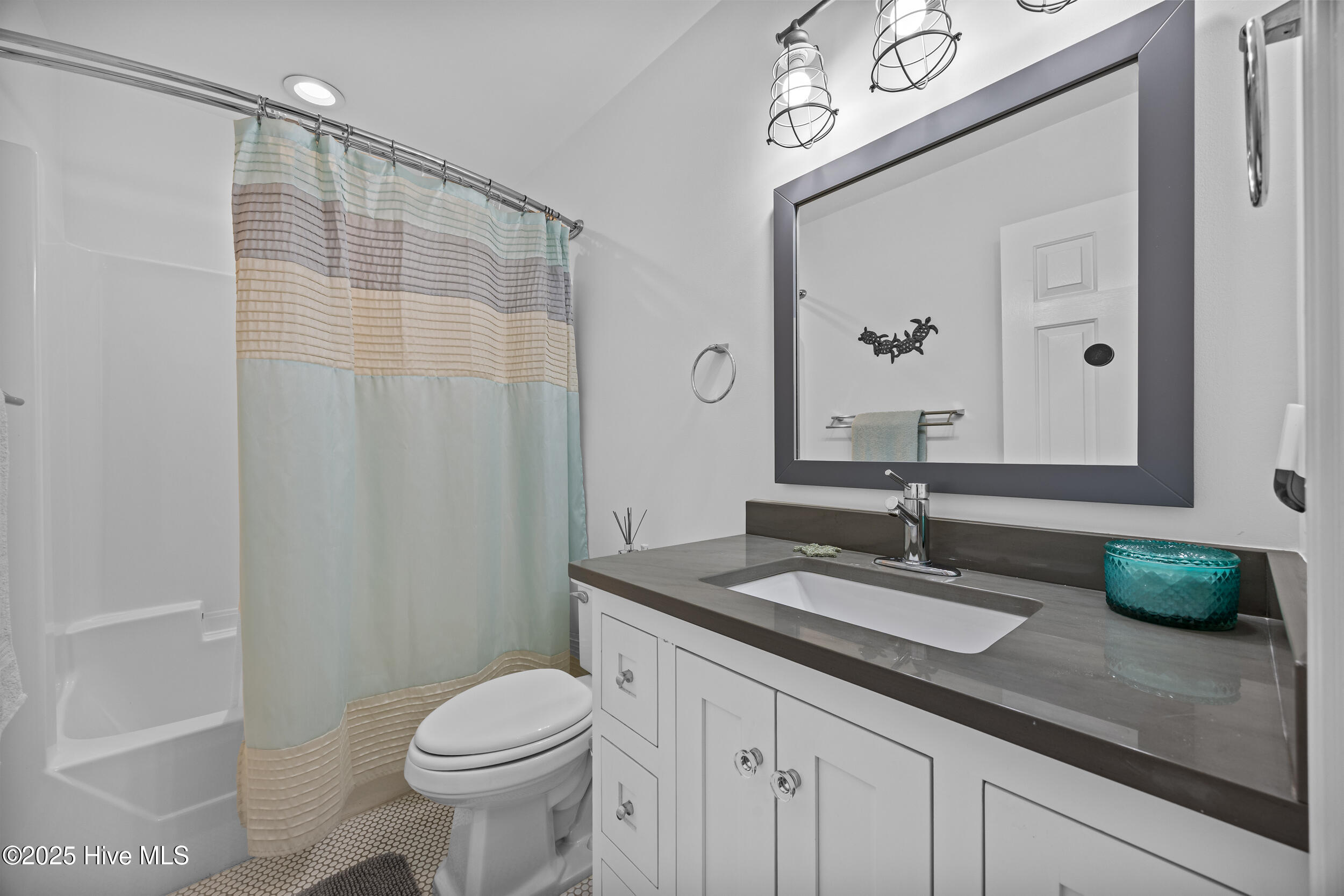 100554805 | Photo 35